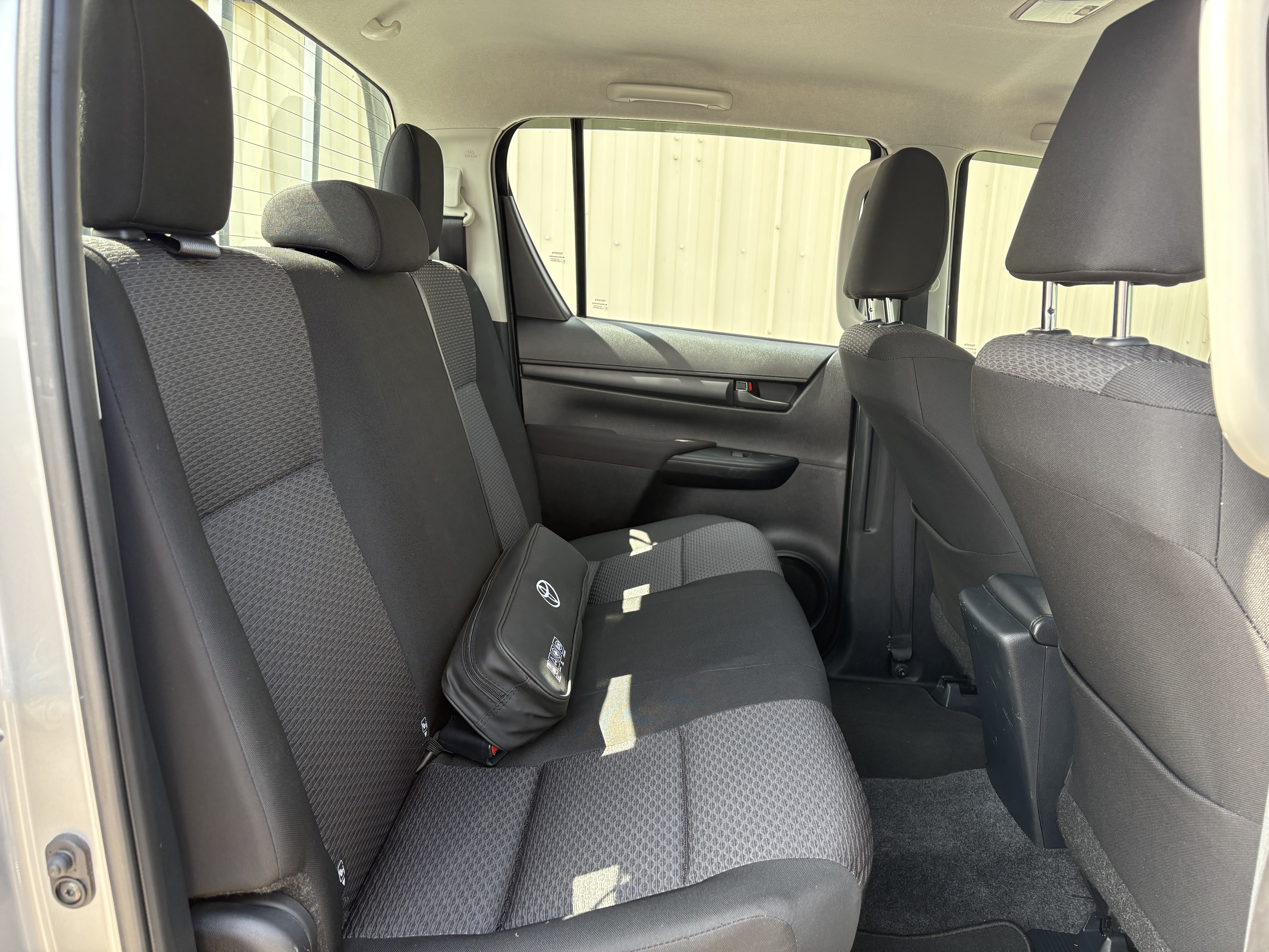 Alternative TOYOTA HILUX  image