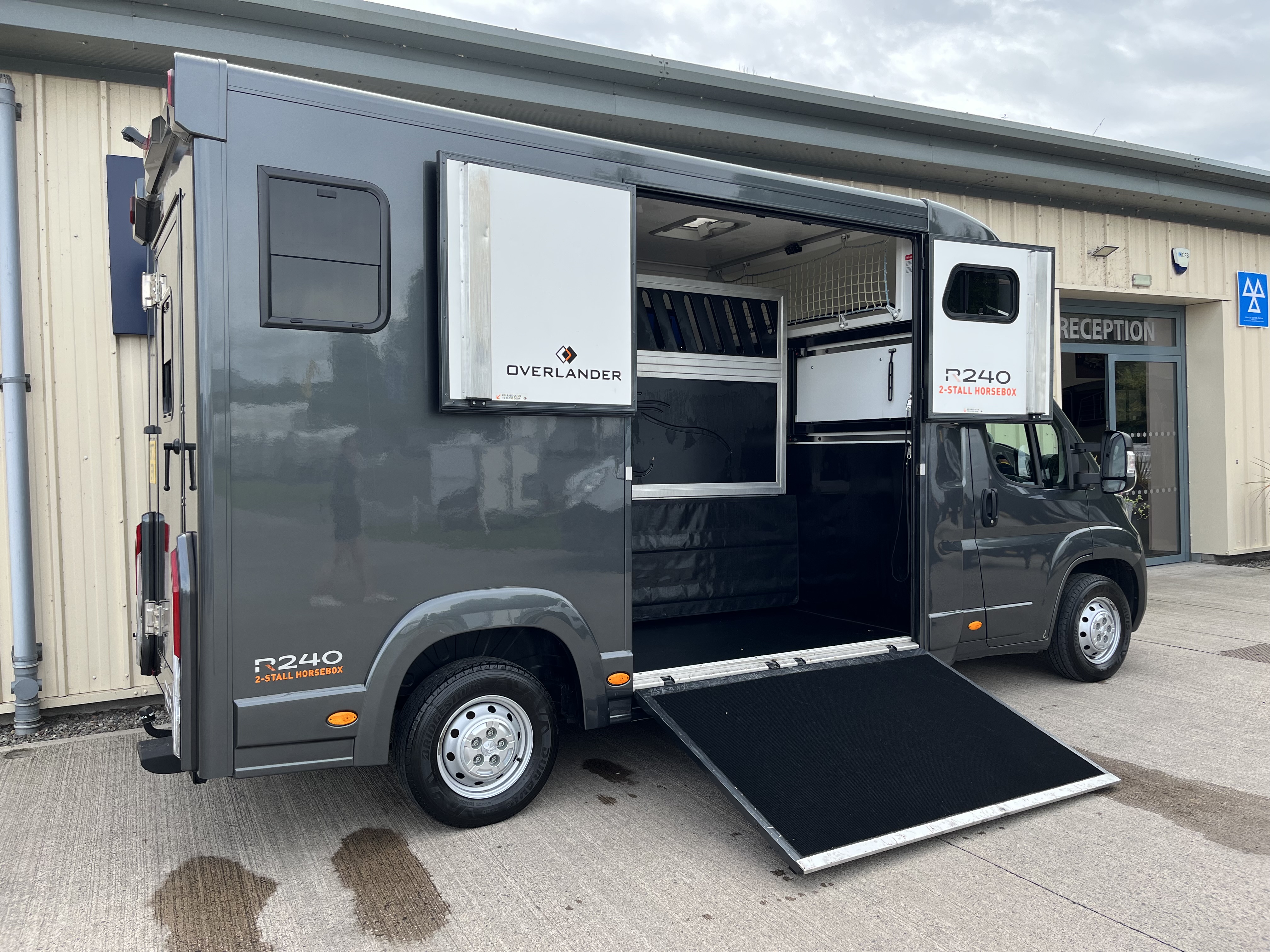 Alternative Overlander R240 EFN image