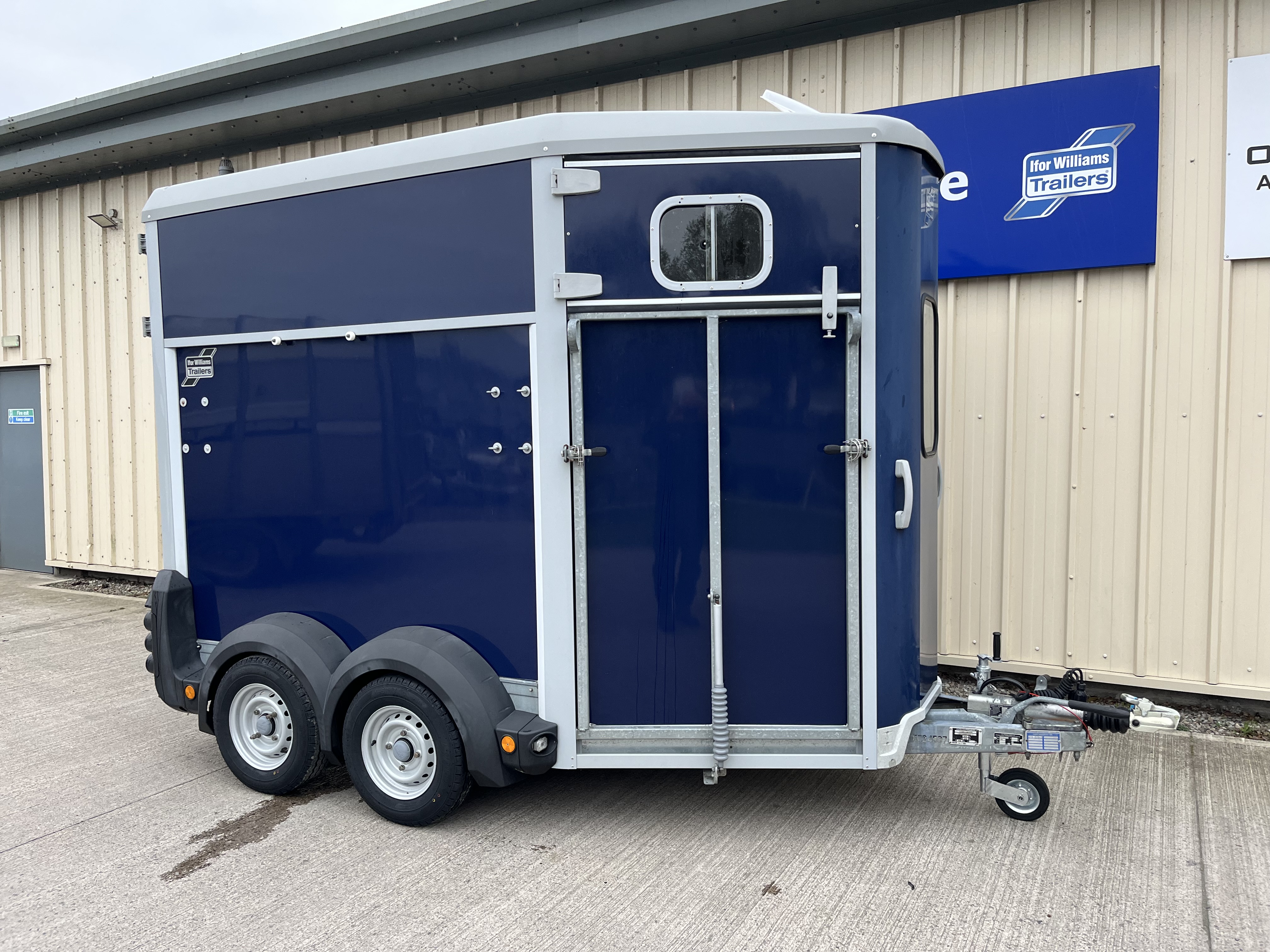 IFOR WILLIAMS HB506