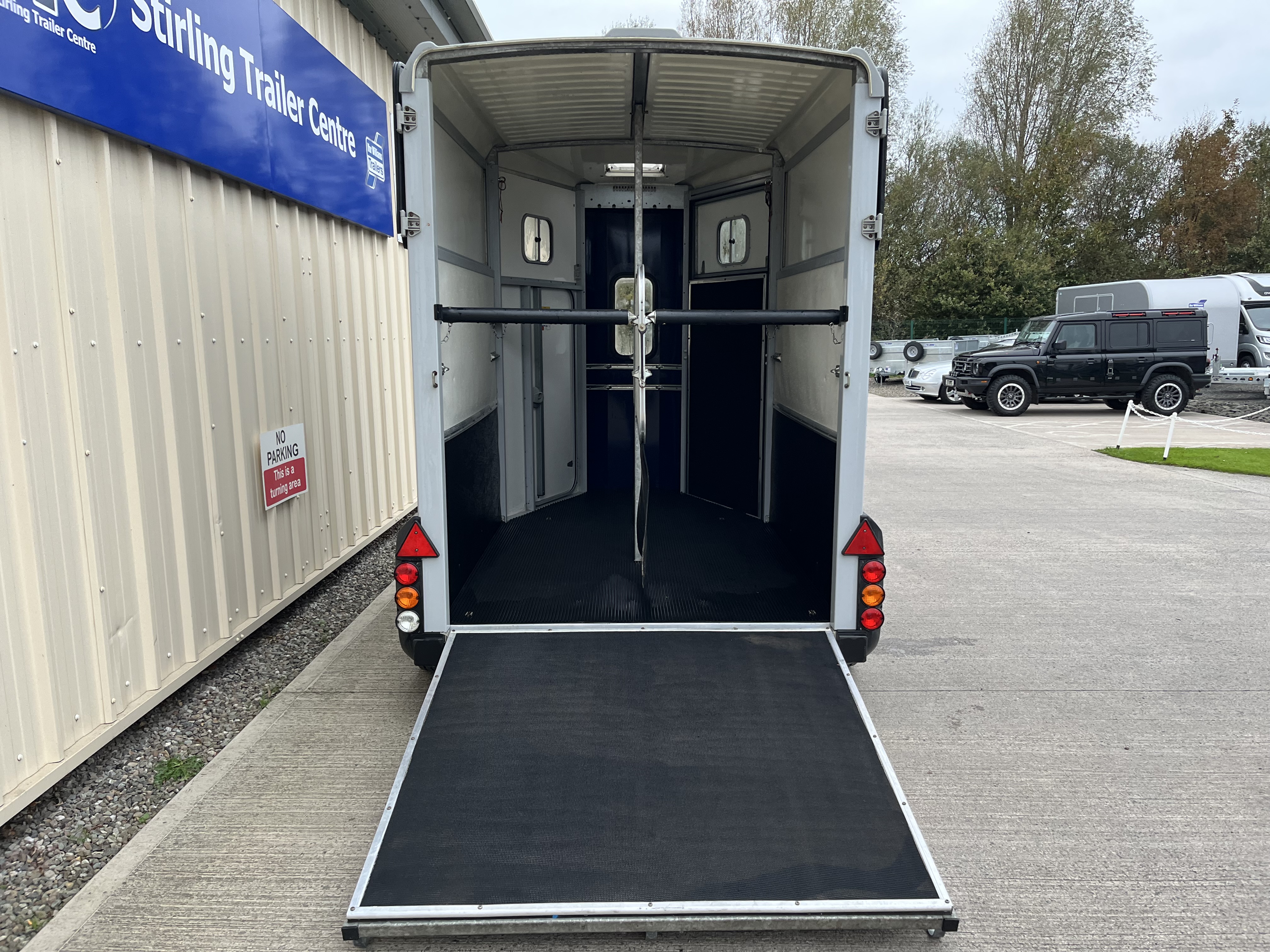 Alternative IFOR WILLIAMS HB506 image