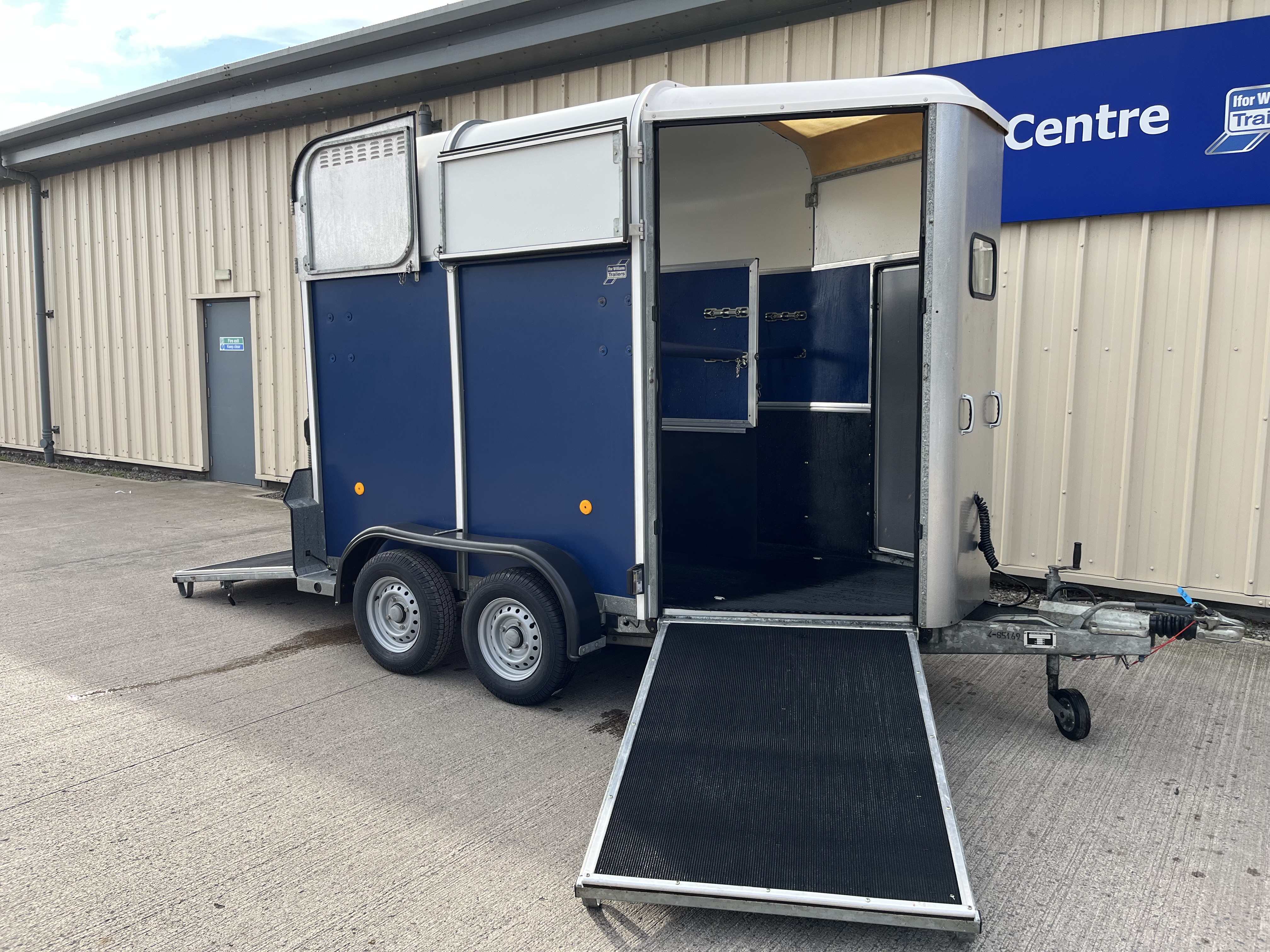 Alternative IFOR WILLIAMS HB505 image