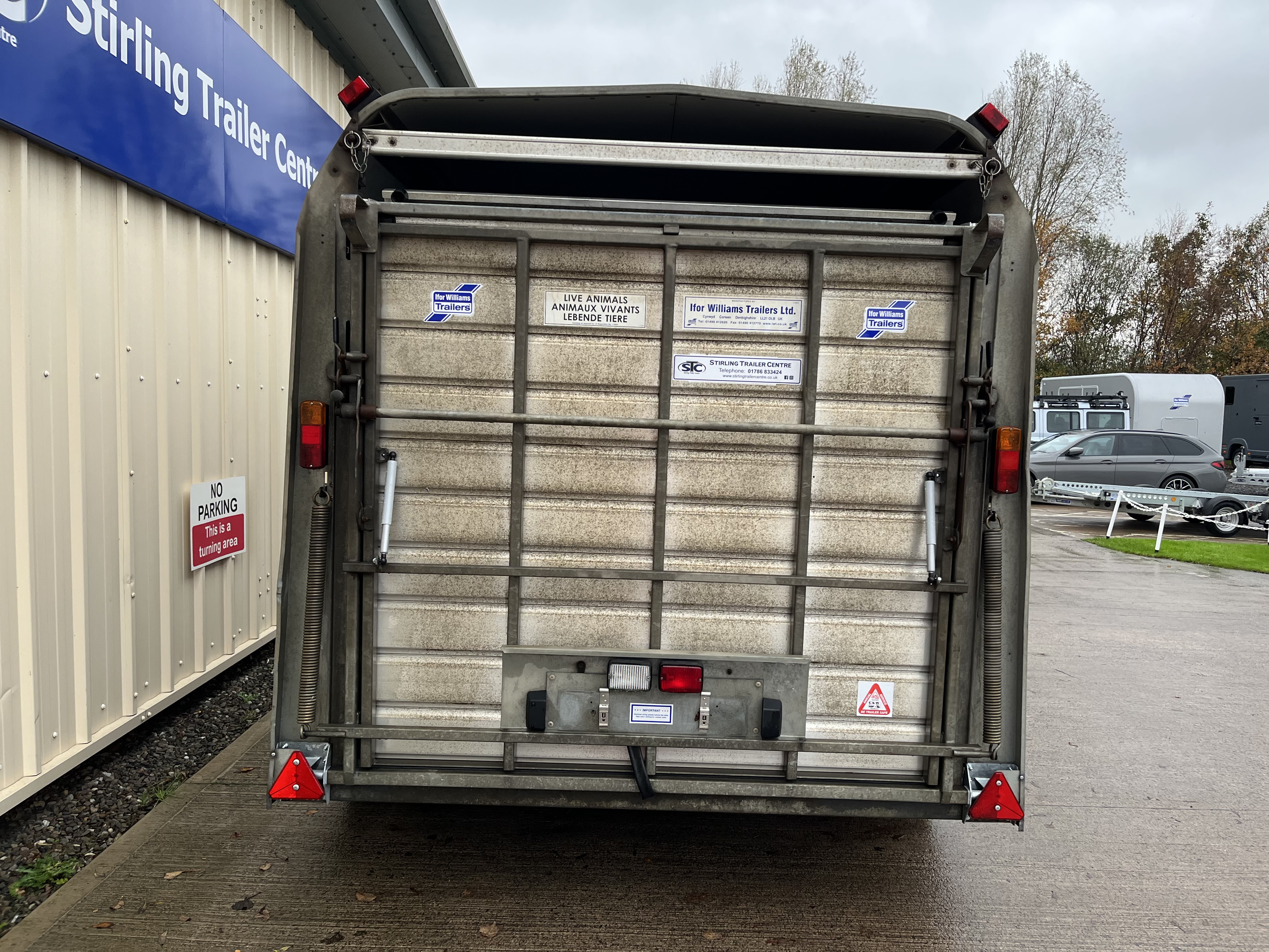 Alternative IFOR WILLIAMS 8719 image