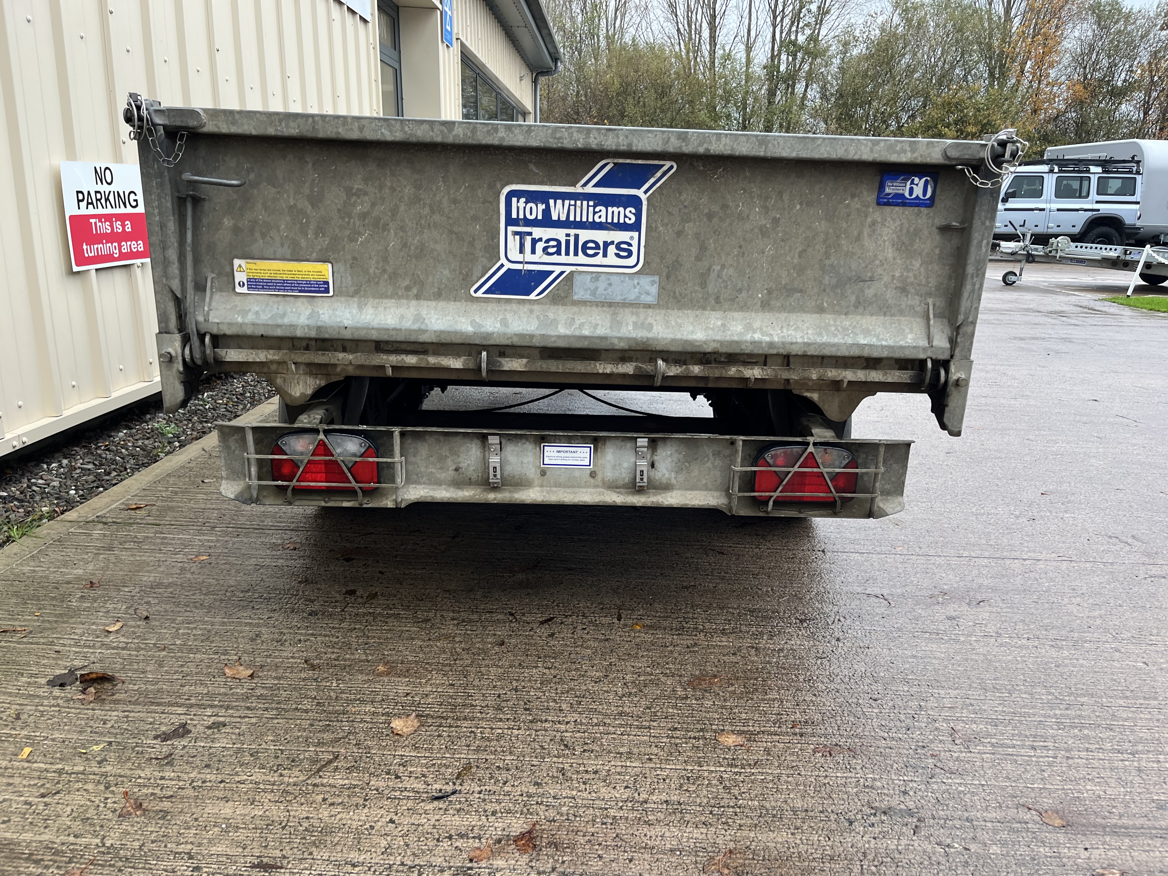 Alternative IFOR WILLIAMS TIPPER image