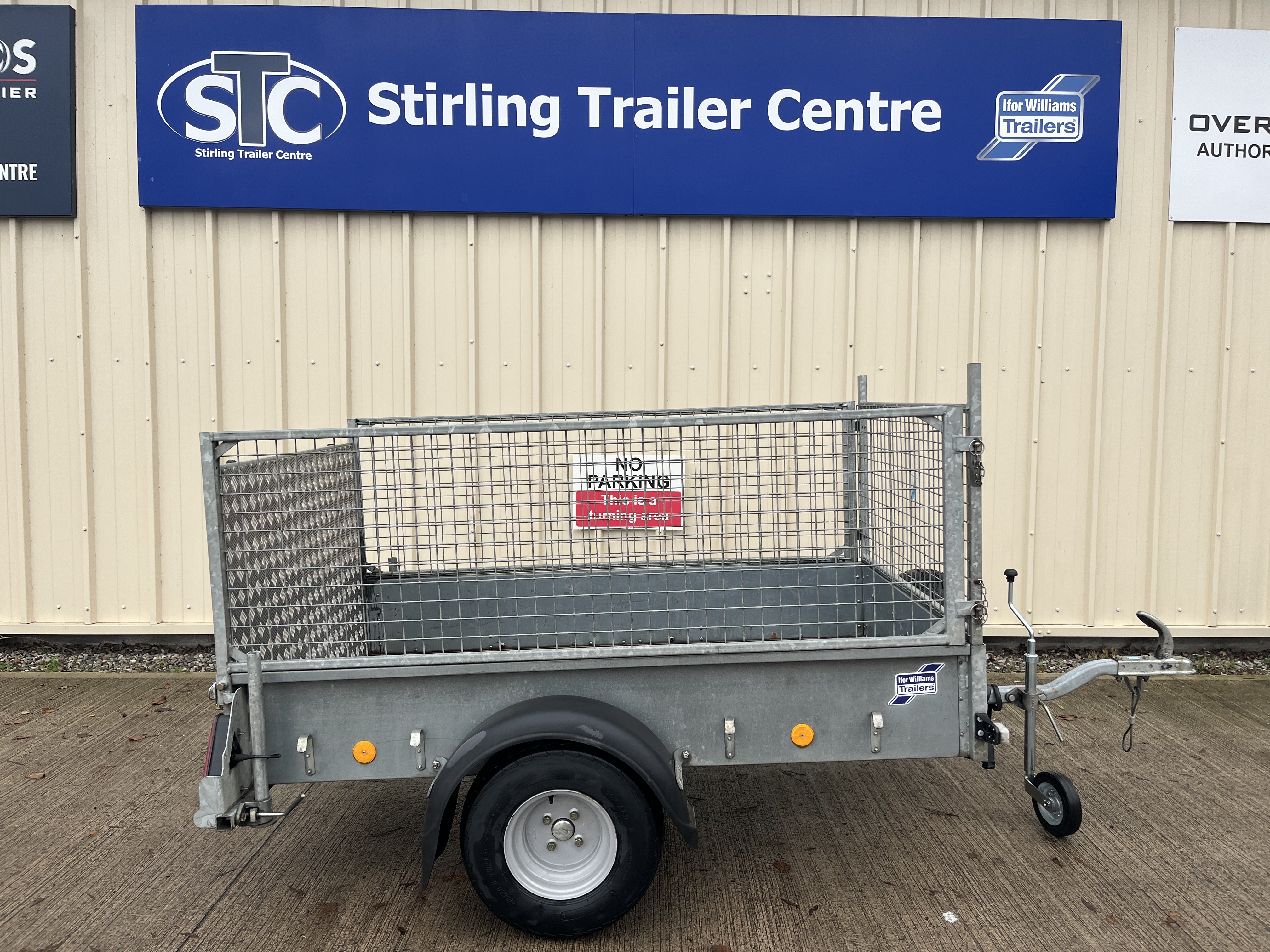 Alternative IFOR WILLIAMS P6e 4004 image