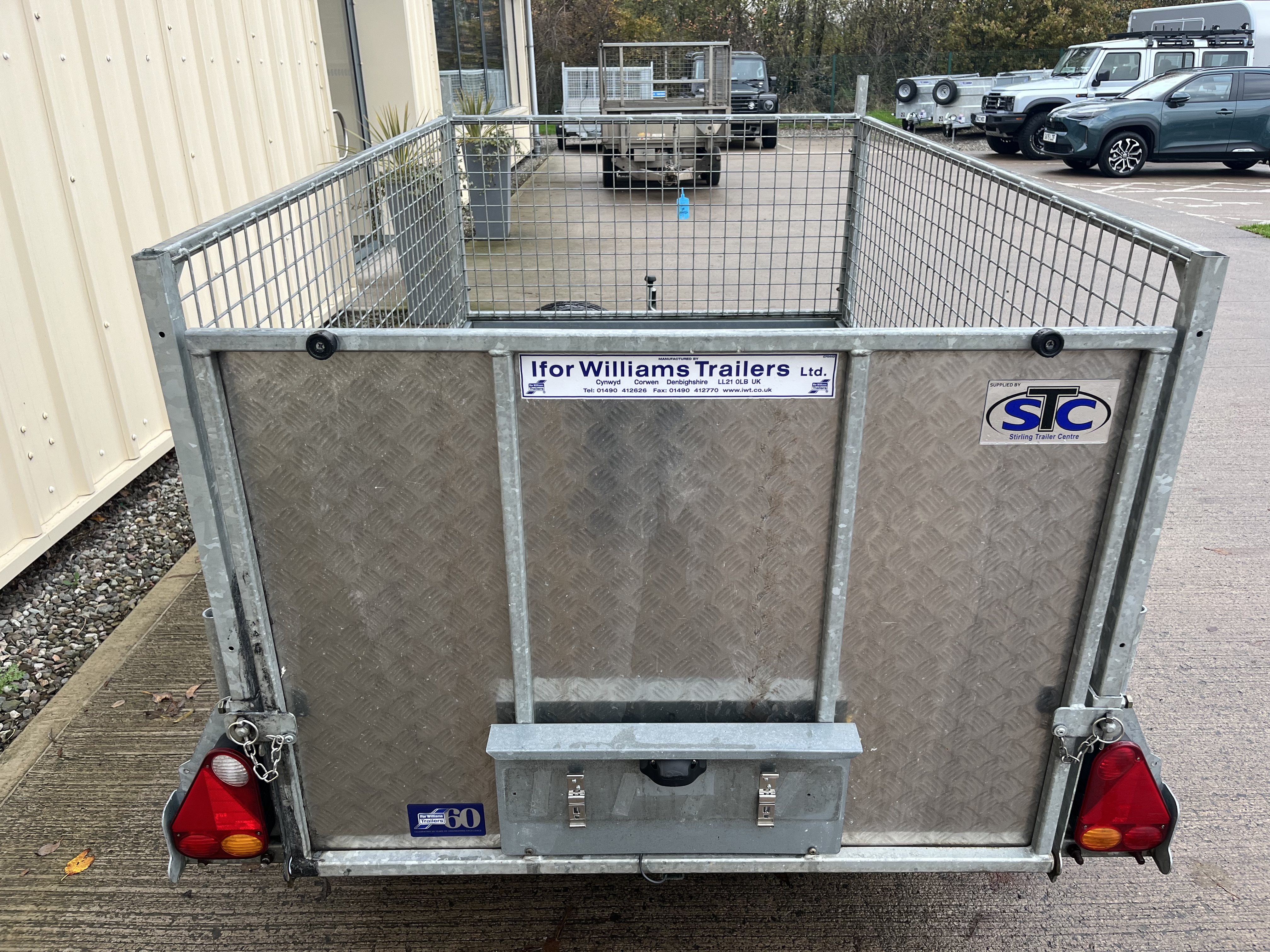 Alternative IFOR WILLIAMS P6e 4004 image