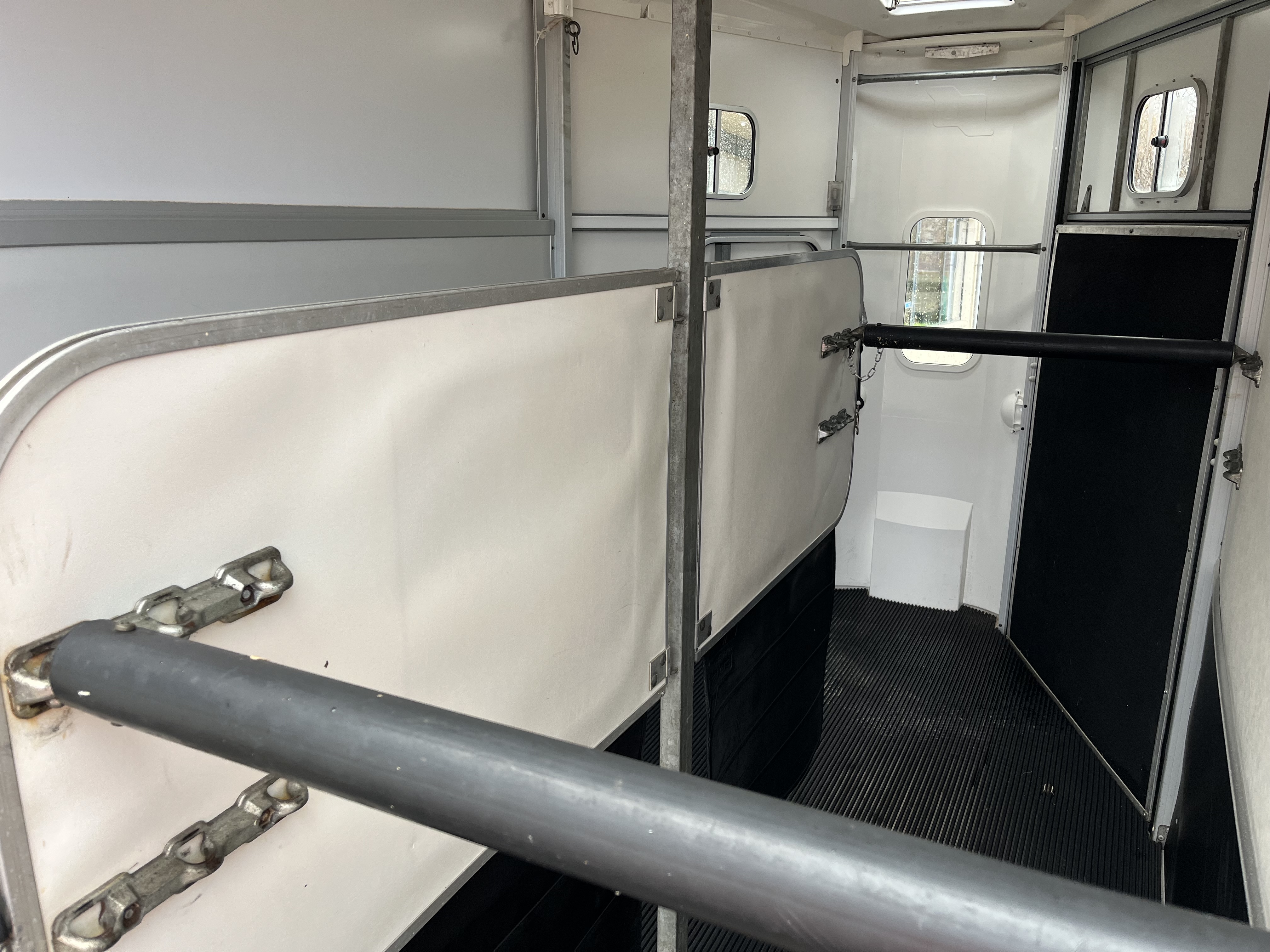 Alternative IFOR WILLIAMS HB511 image