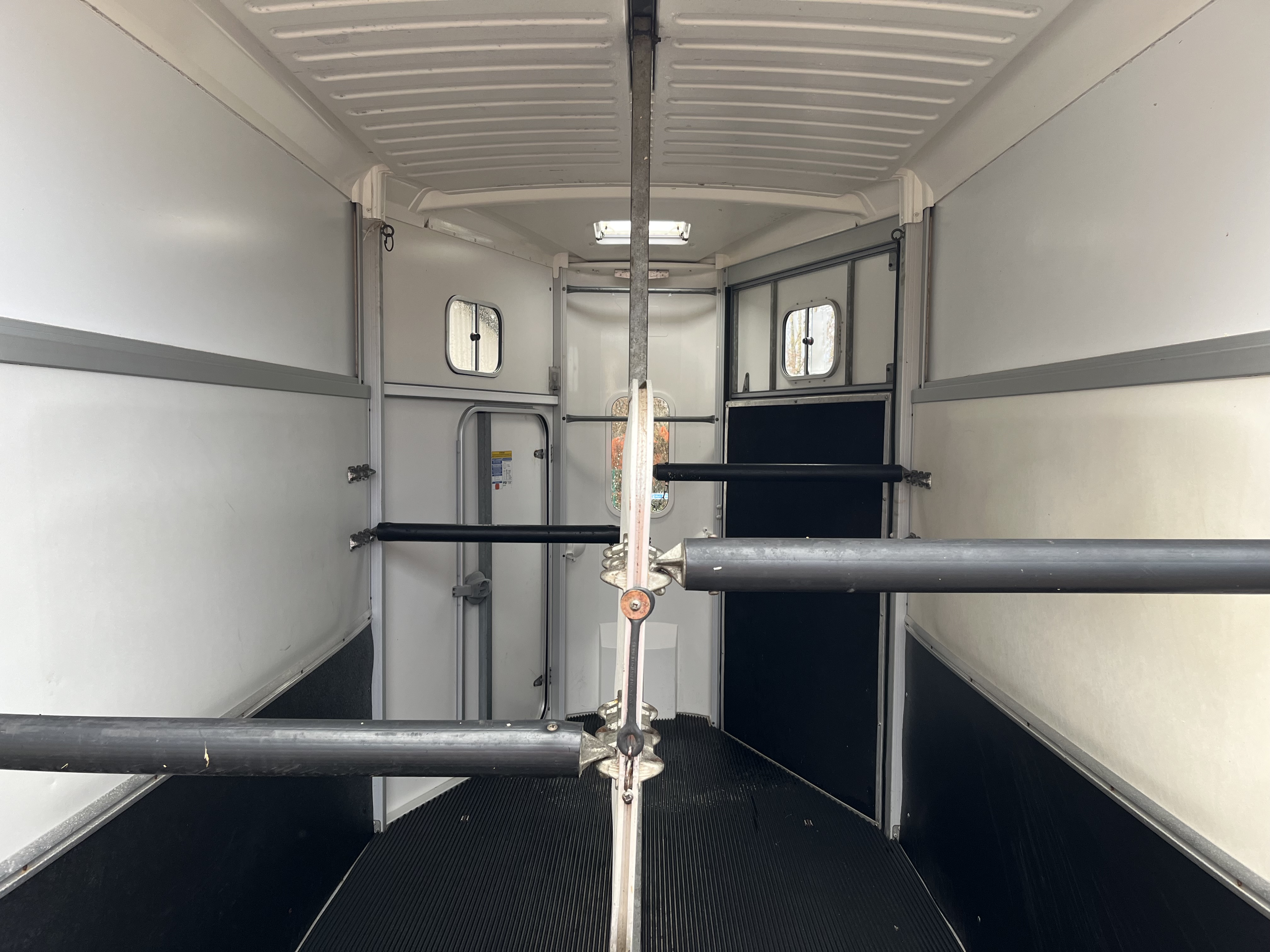 Alternative IFOR WILLIAMS HB511 image