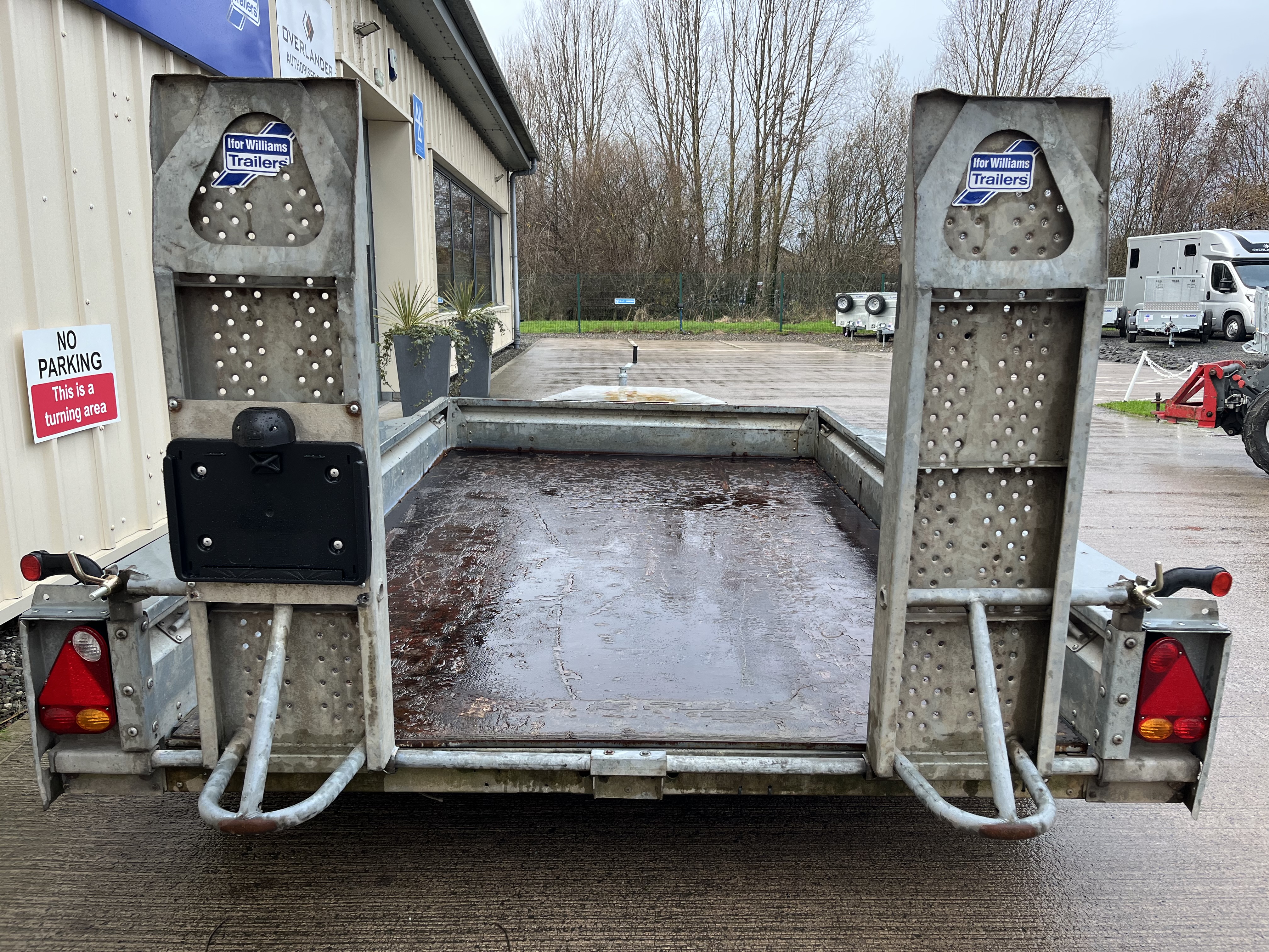 Alternative IFOR WILLIAMS GX106 1047 image