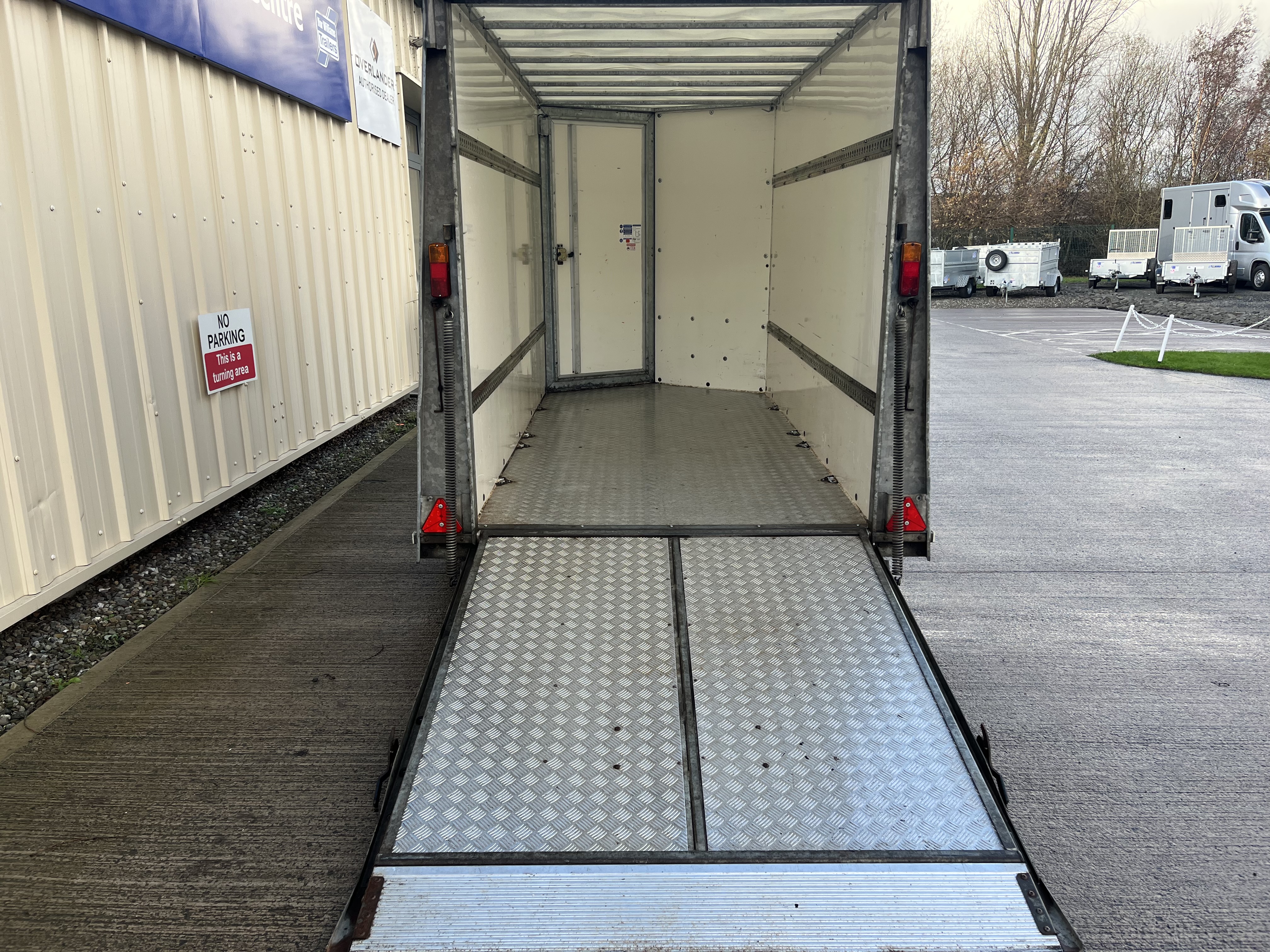 Alternative IFOR WILLIAMS BV105 7255 image