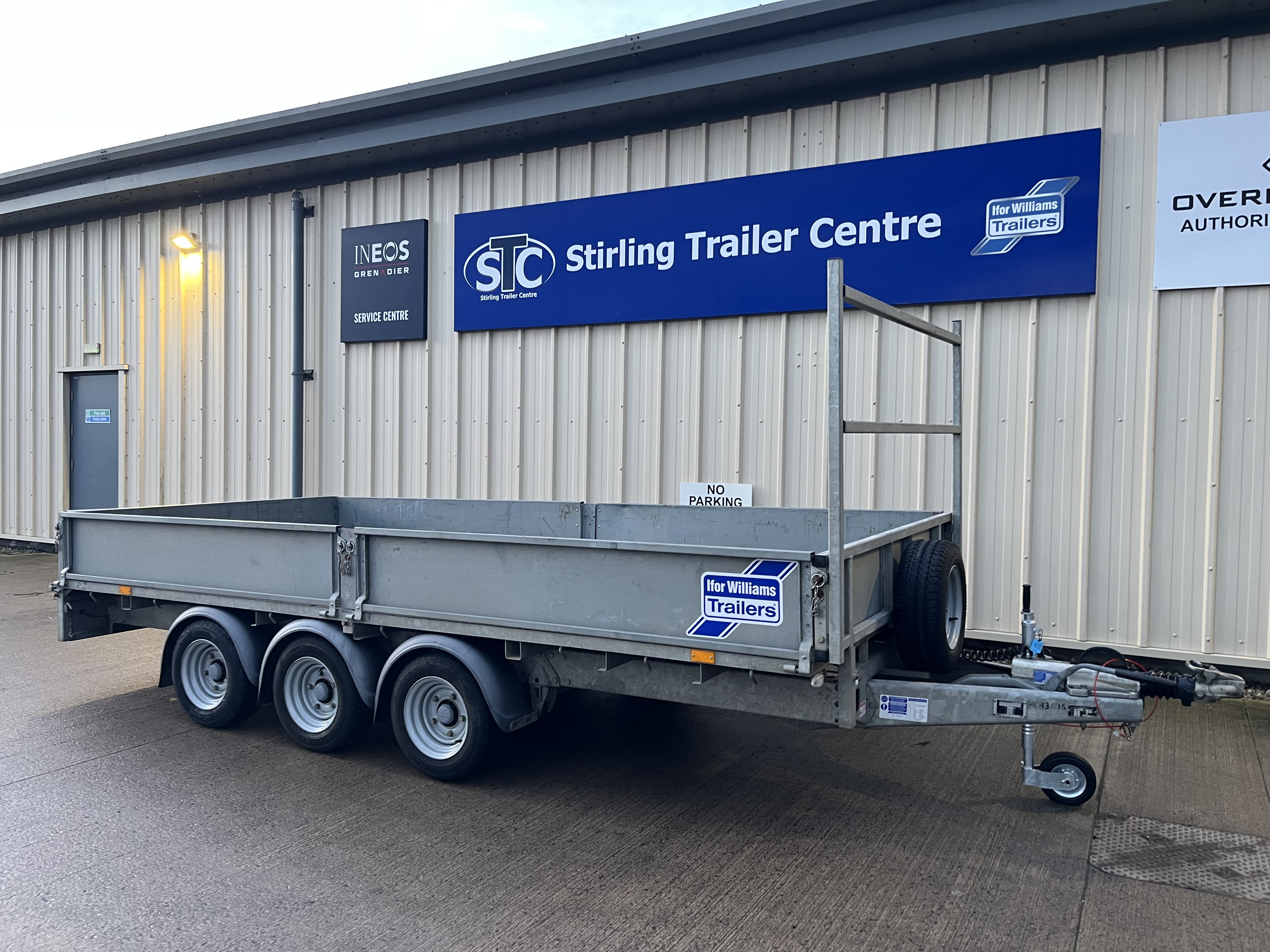 Alternative IFOR WILLIAMS LM146 TRI AXLE image