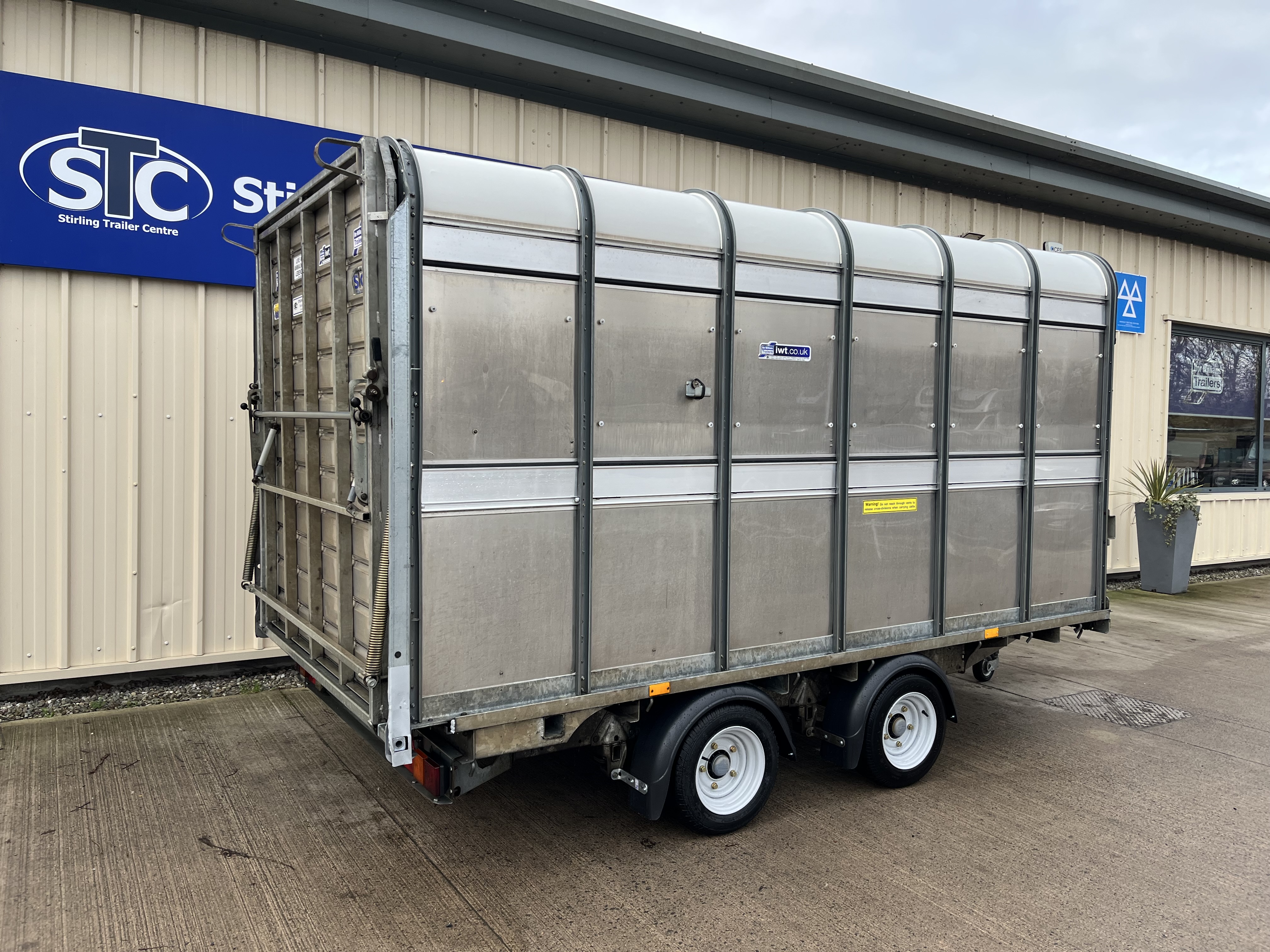 Alternative IFOR WILLIAMS DP120 image