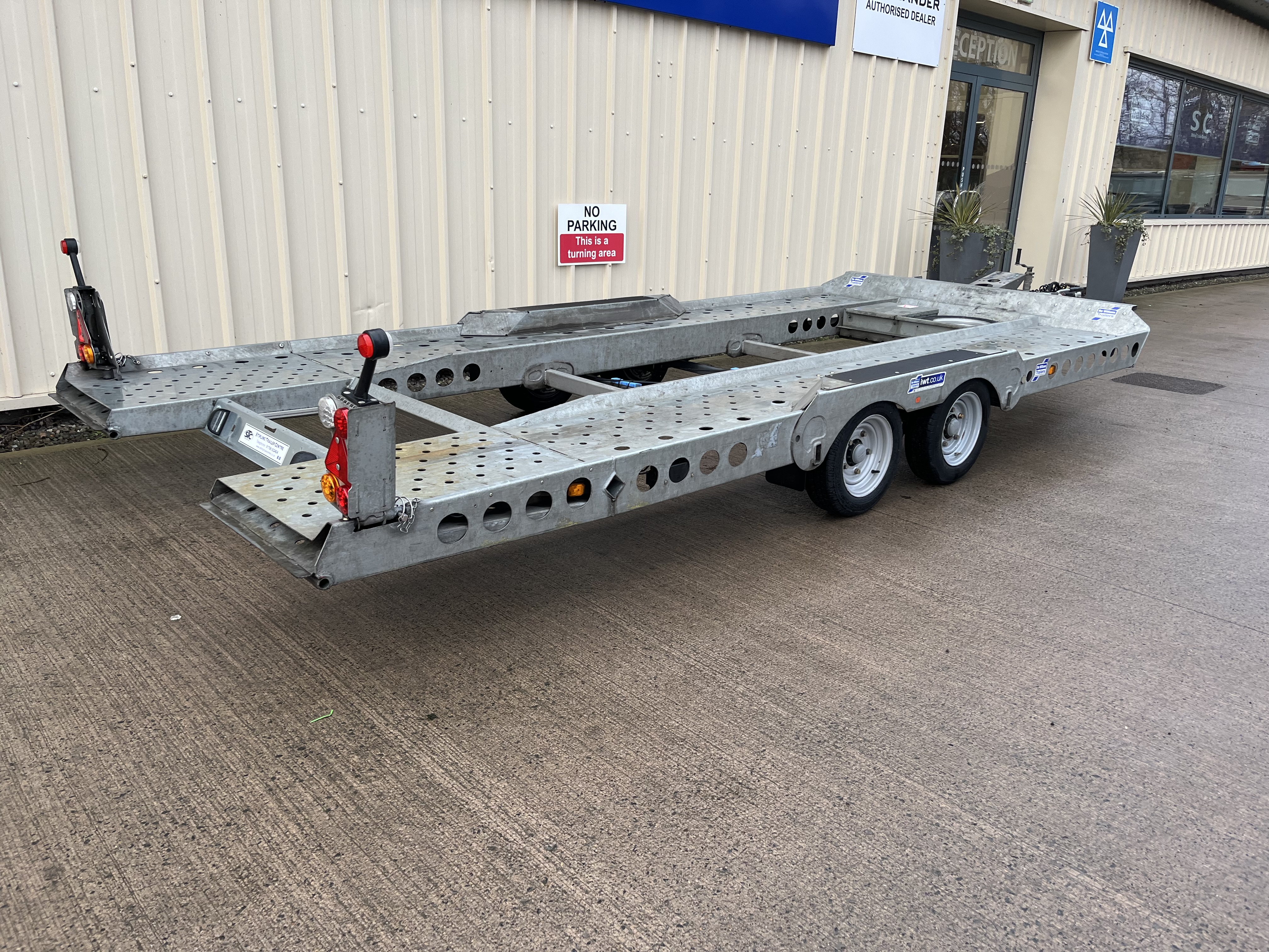 Alternative IFOR WILLIAMS image