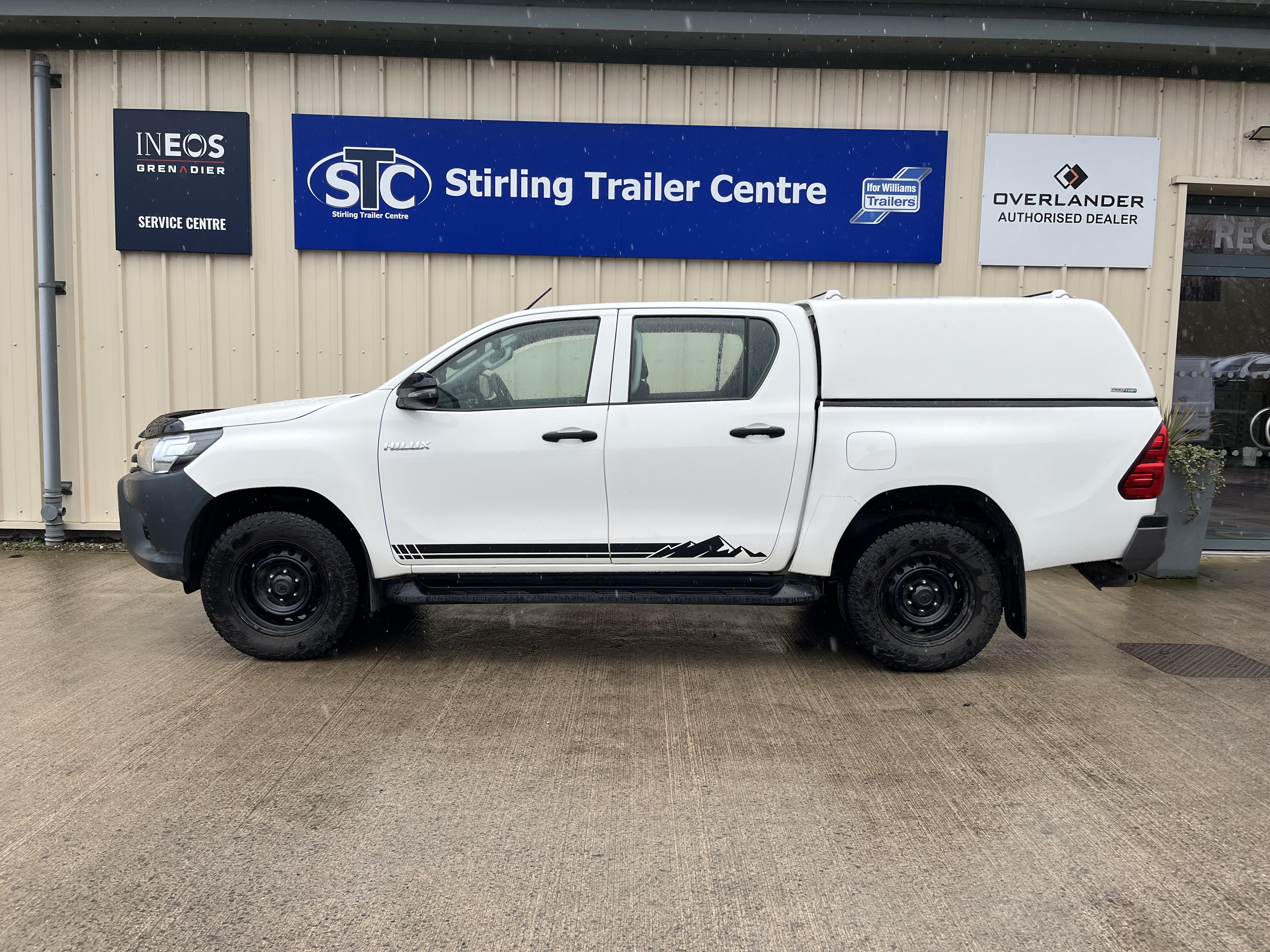 Alternative TOYOTA HILUX  image