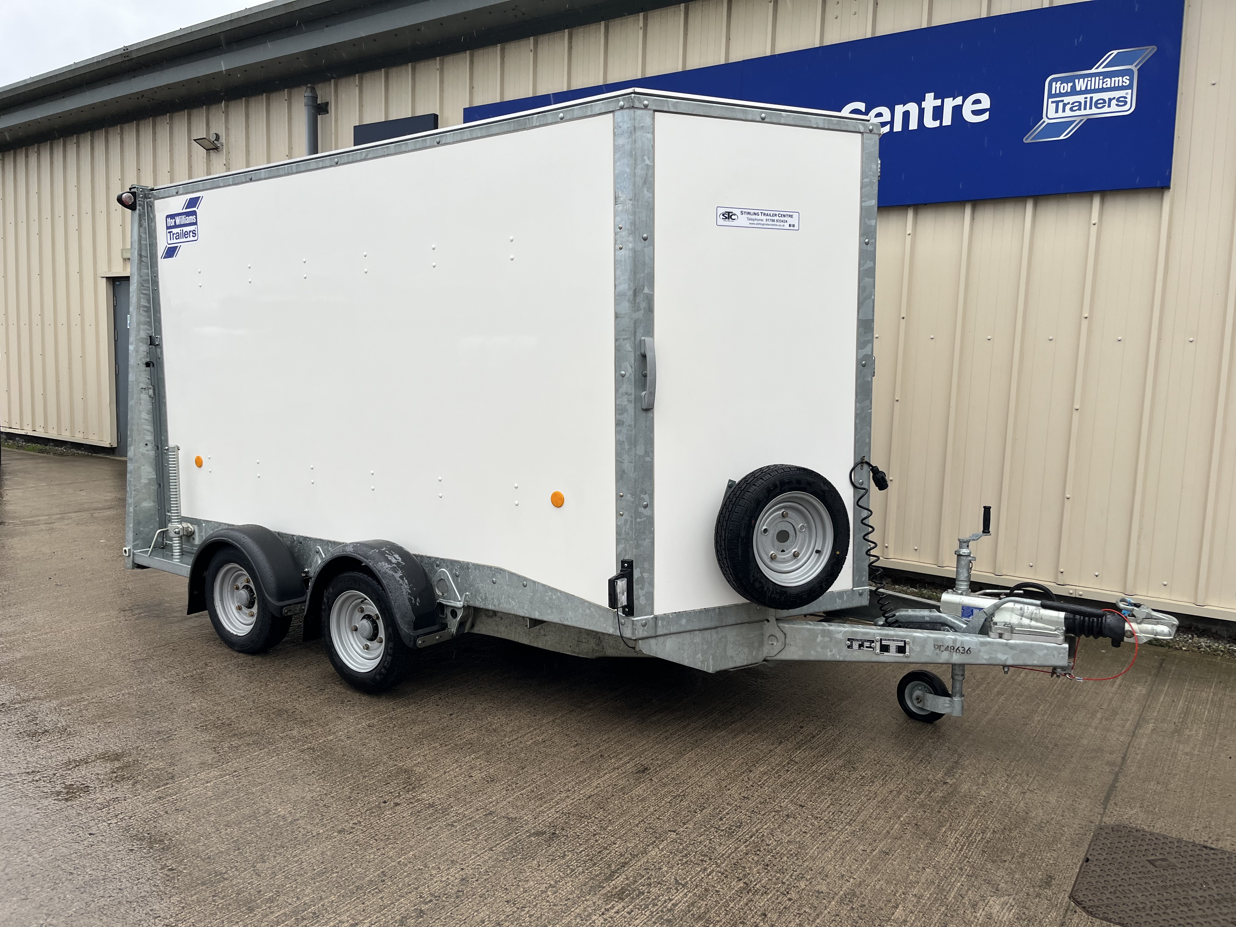 Alternative IFOR WILLIAMS BOX VAN image