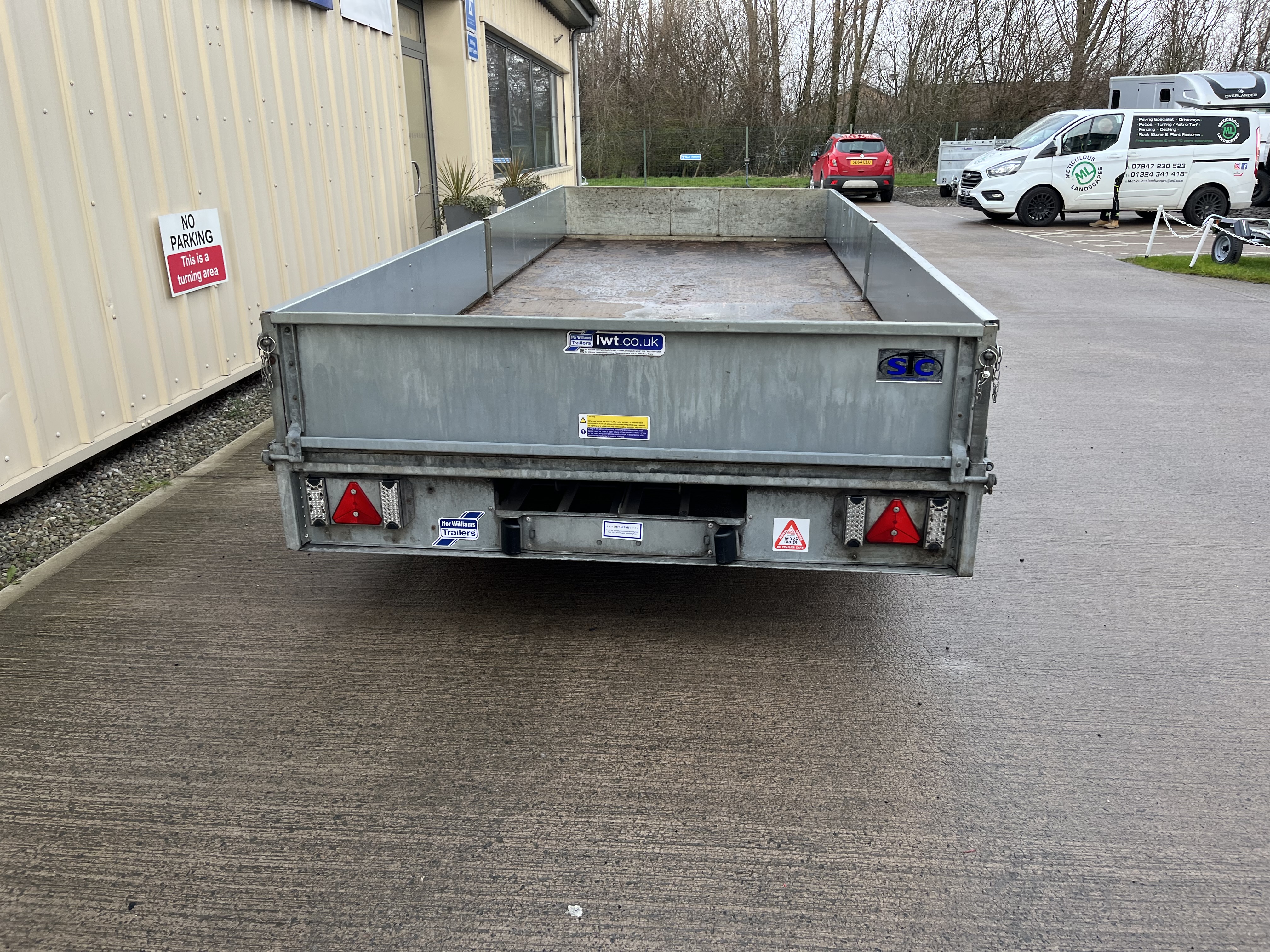 Alternative USED LM166 TRI     7449 image