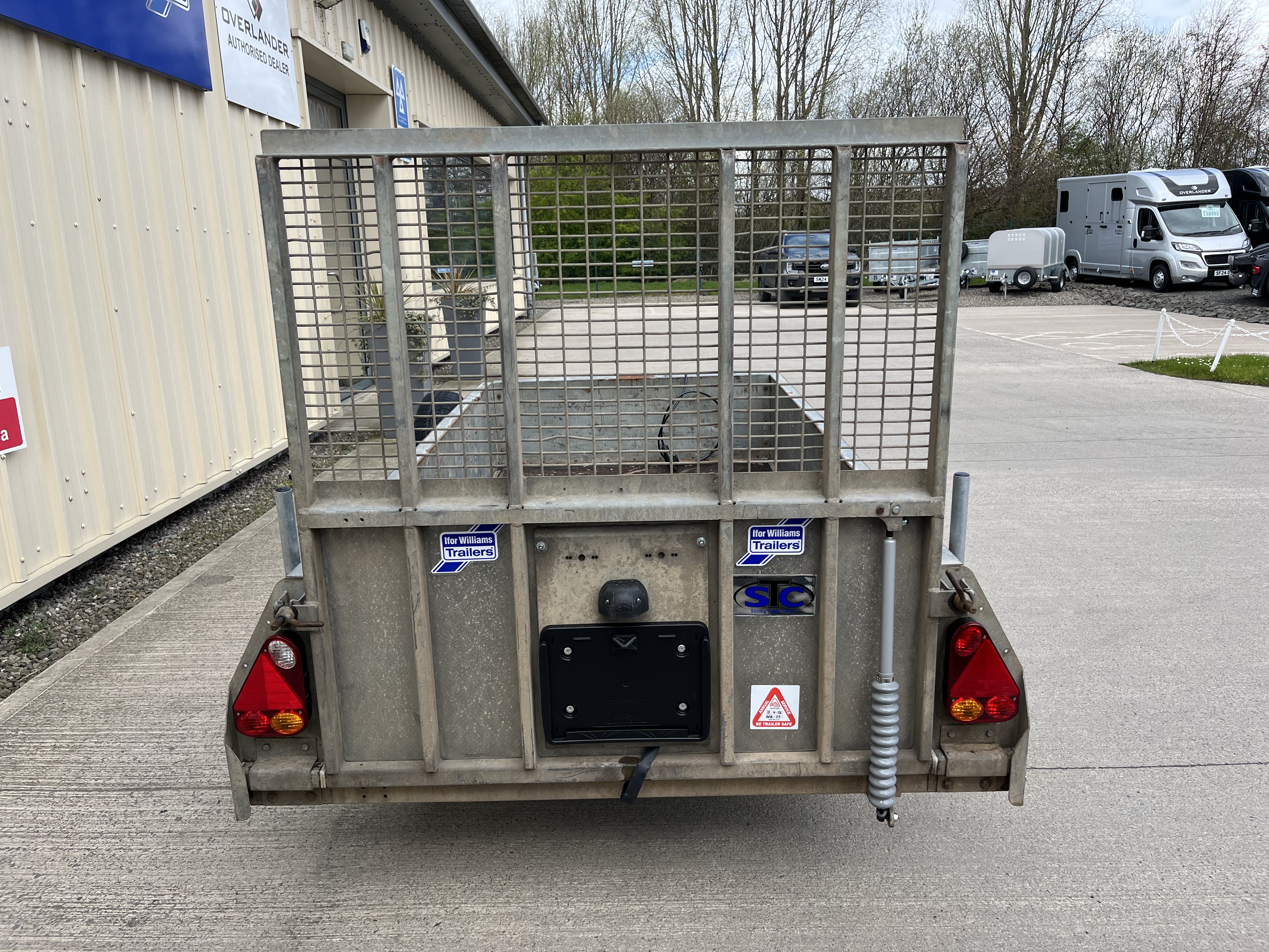 Alternative IFOR WILLIAMS GD84 image