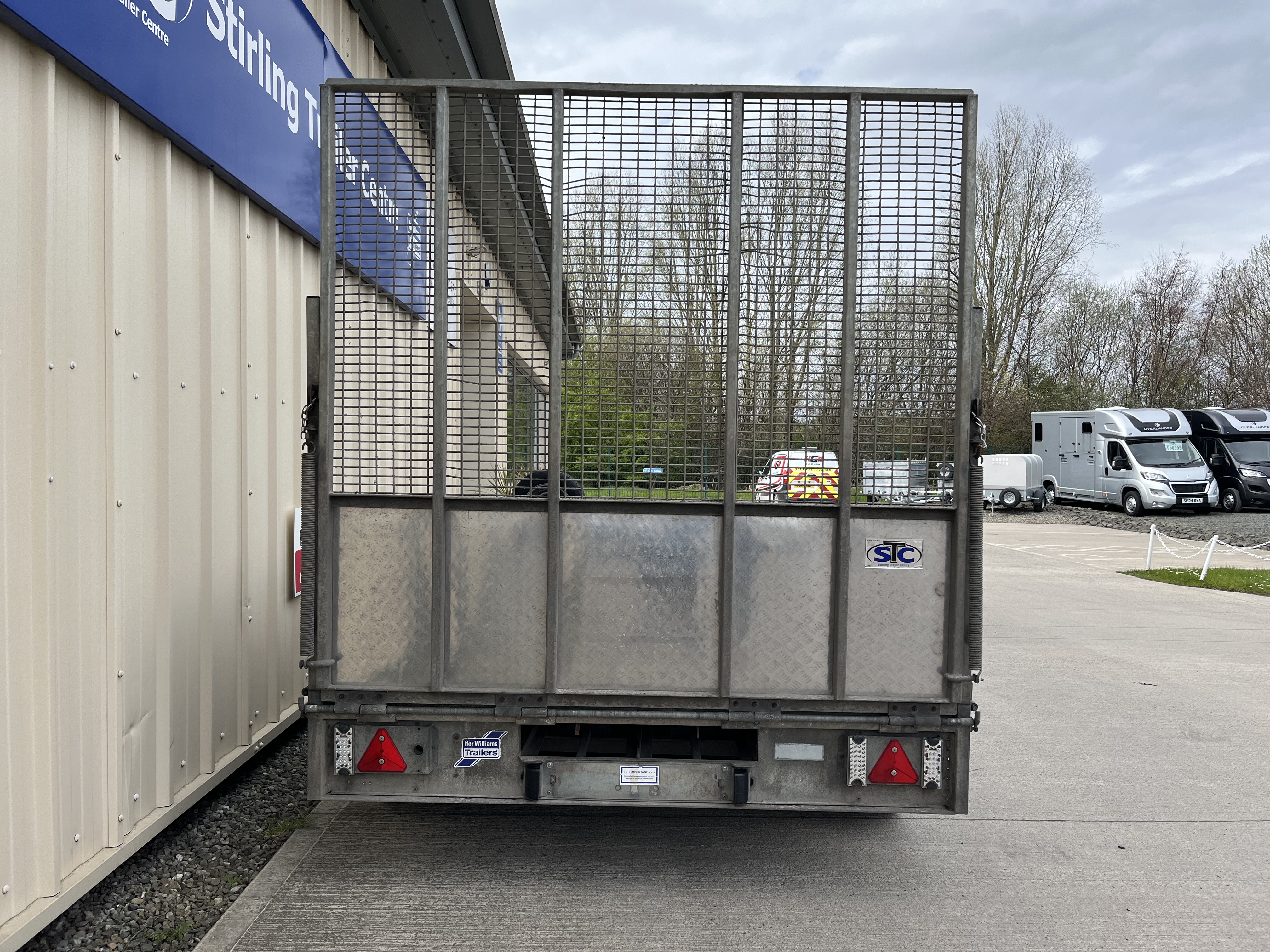 Alternative IFOR WILLIAMS LM126 TRI      7578 image