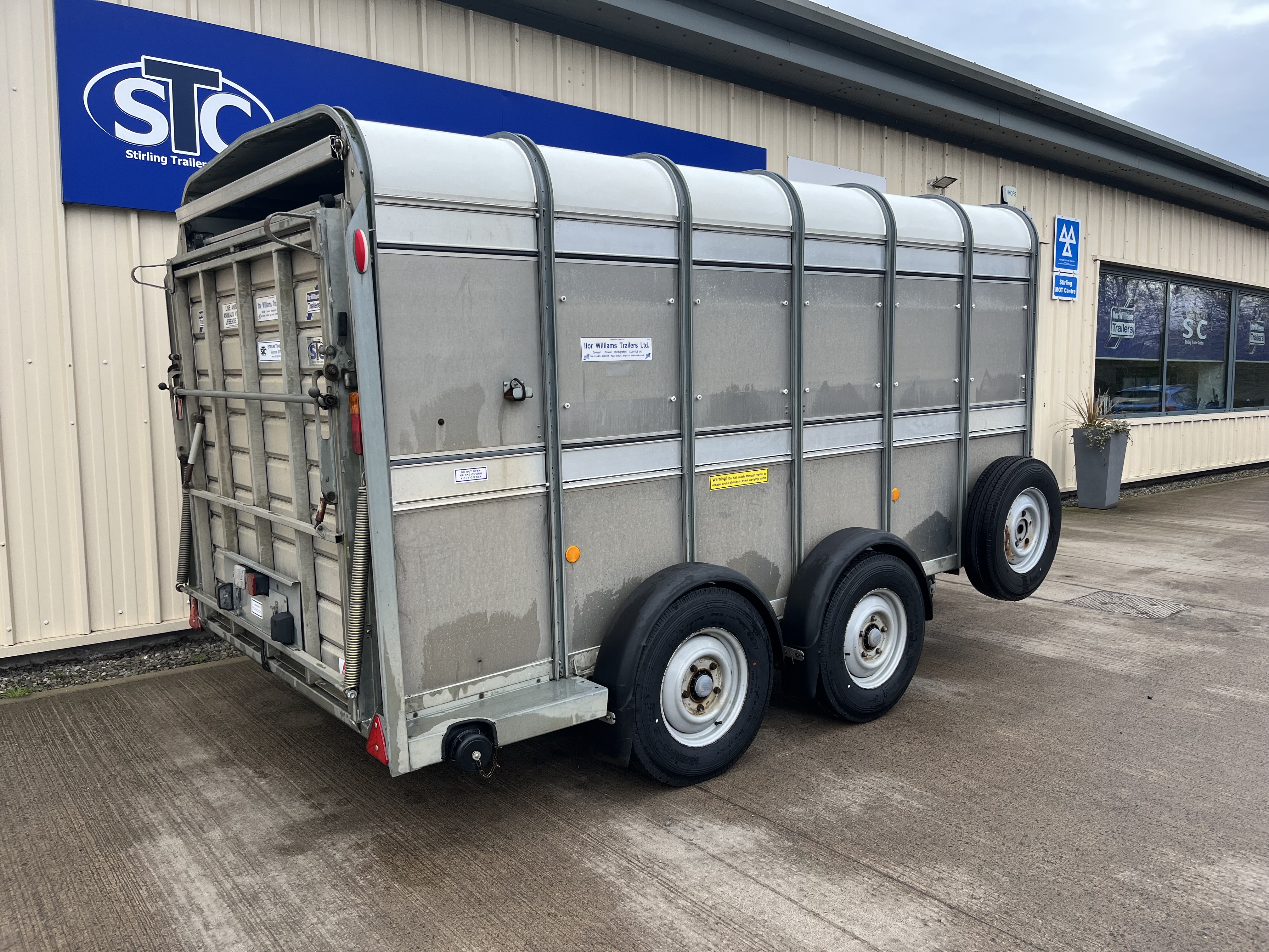 Alternative IFOR WILLIAMS TA510      1822 image