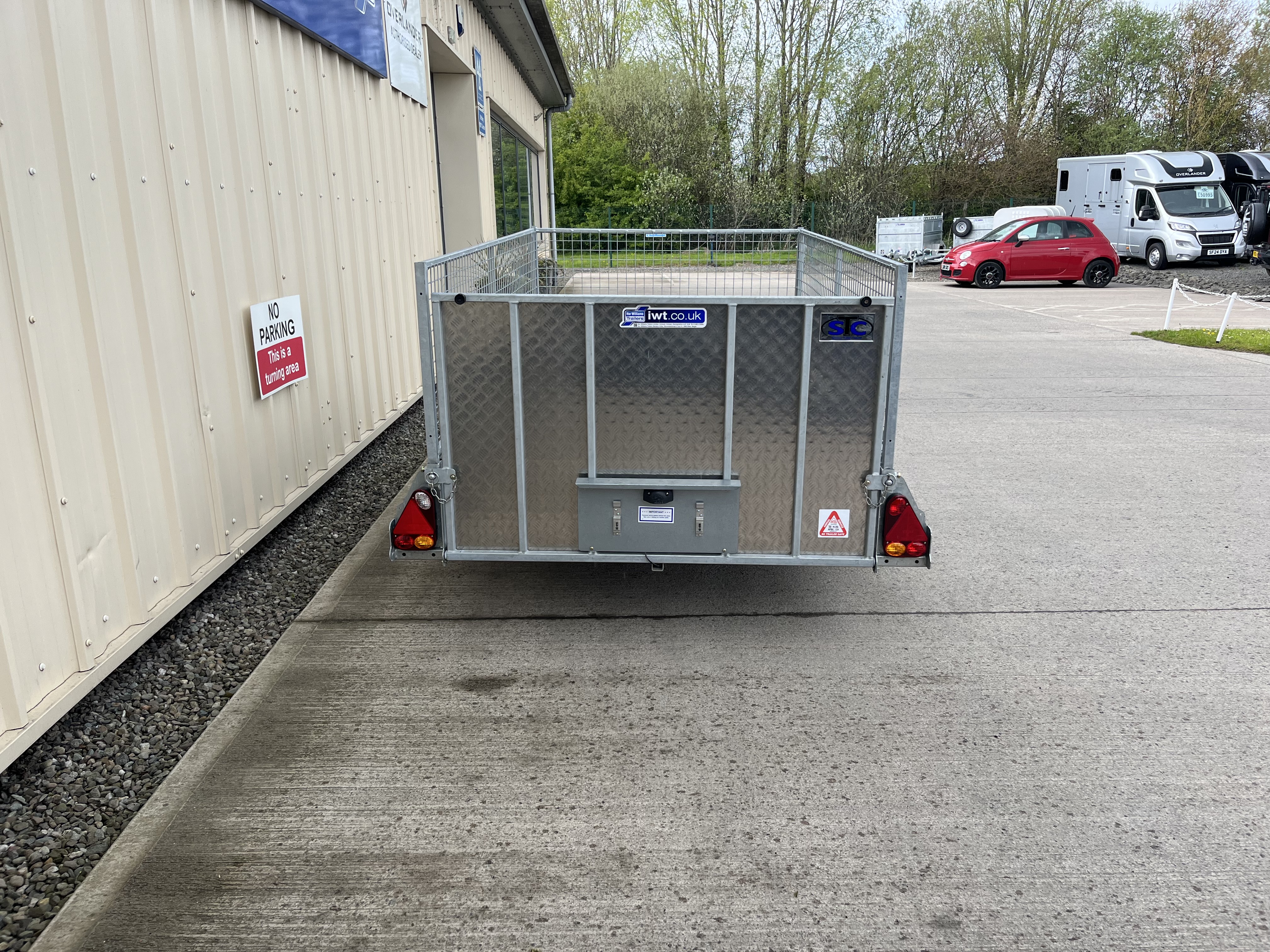 Alternative IFOR WILLIAMS image