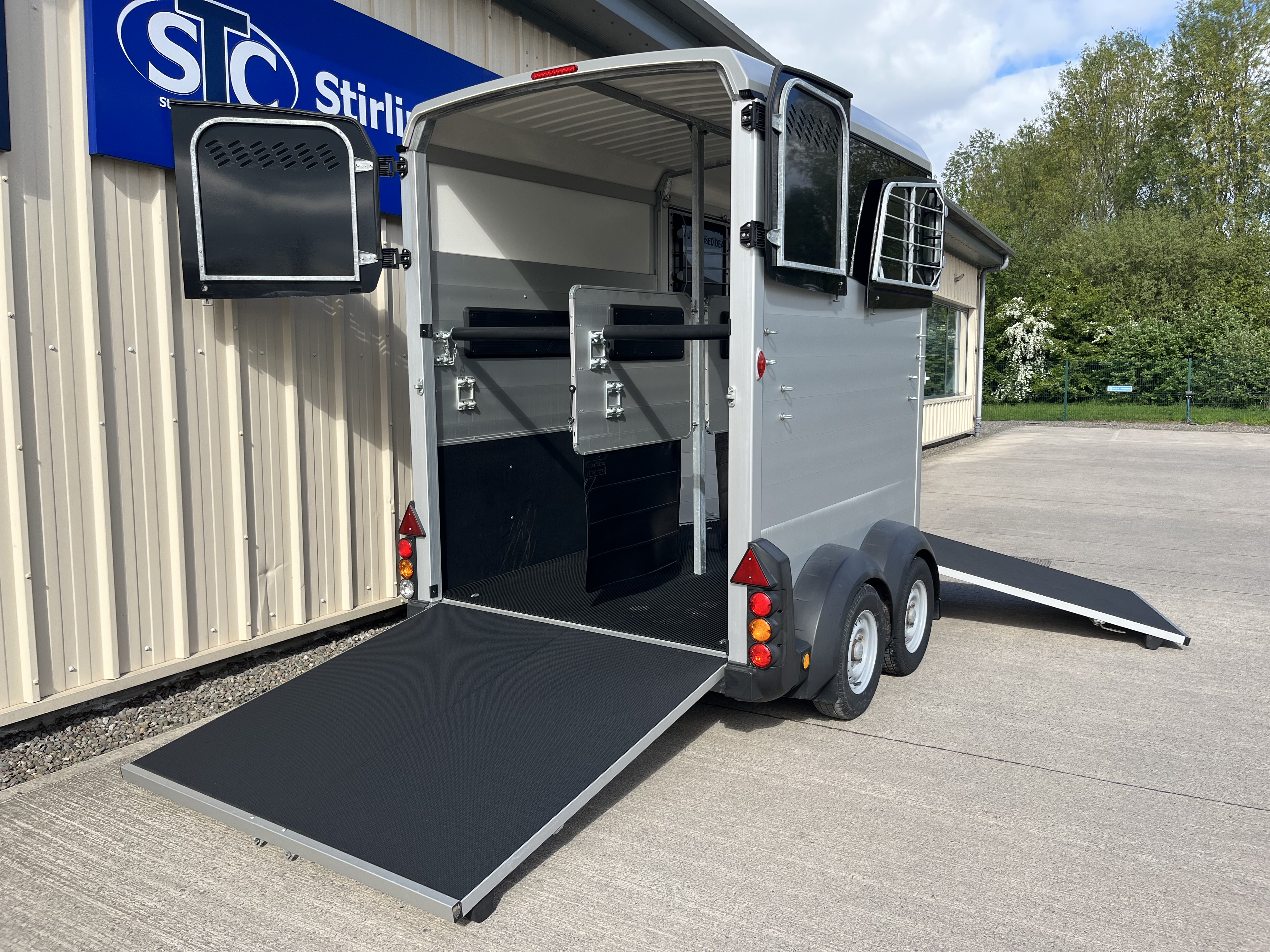 Alternative IFOR WILLIAMS HBX506           9230 image