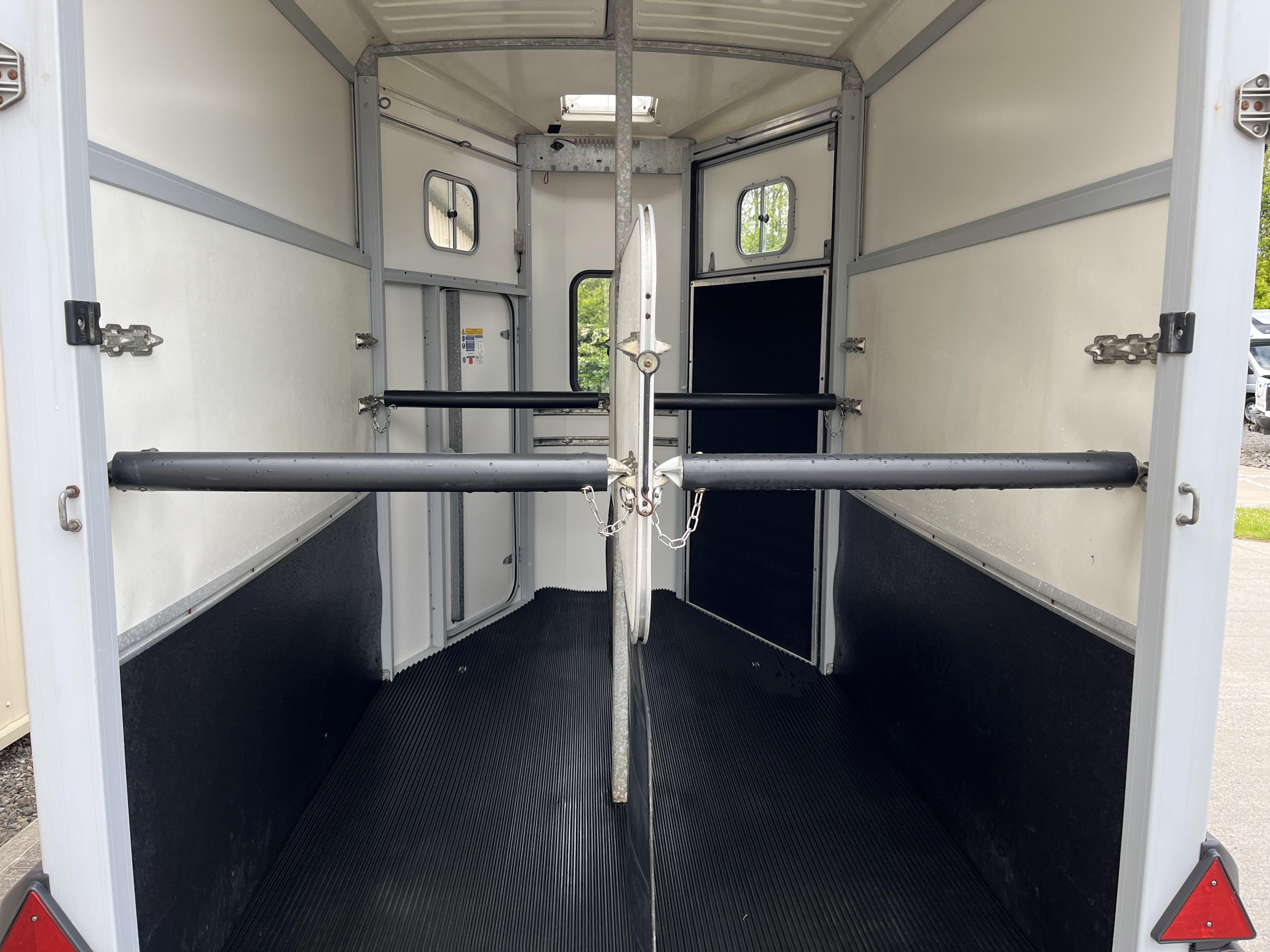 Alternative IFOR WILLIAMS HB506     2252 image