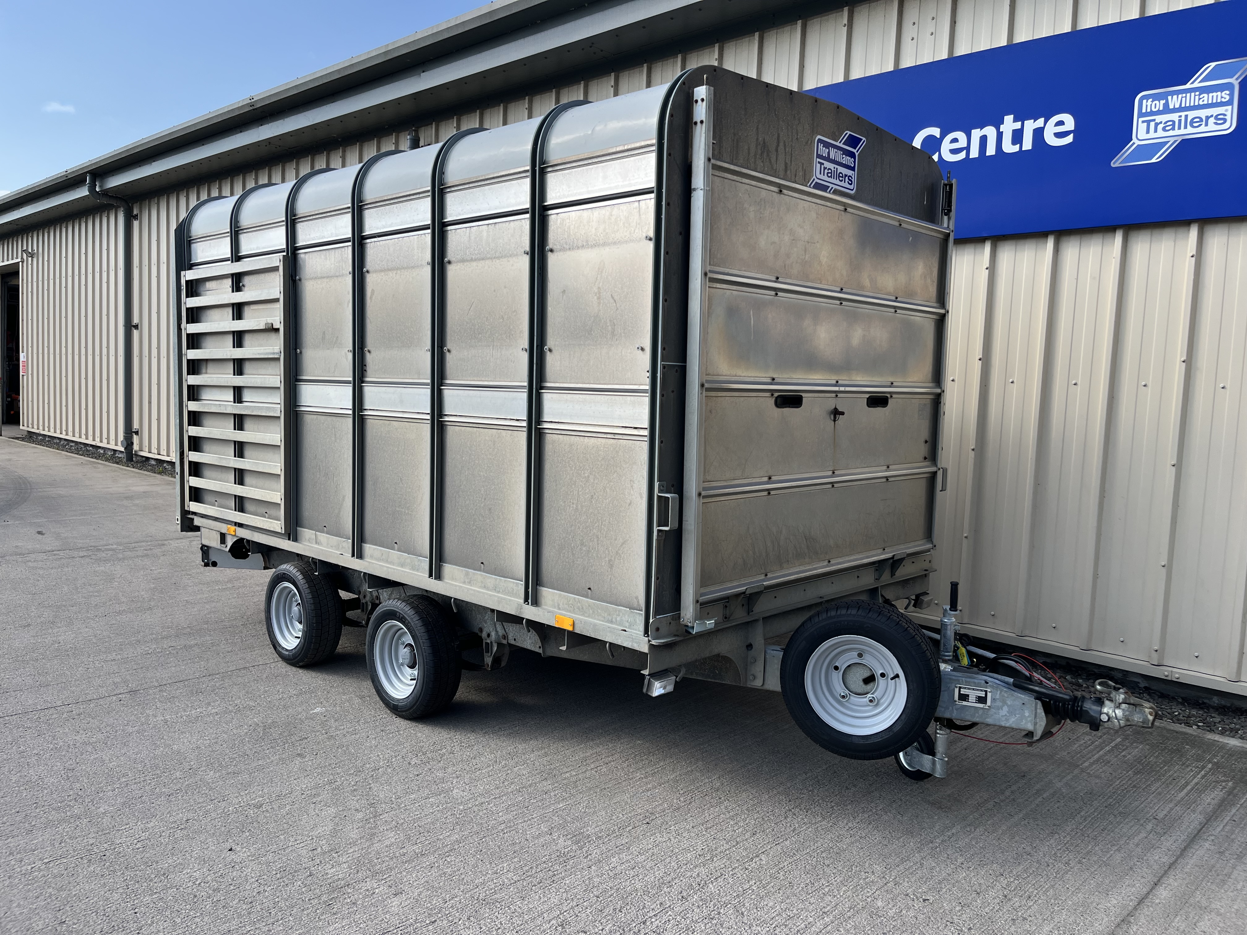 Alternative IFOR WILLIAMS DP120 12 X 6     1952 image