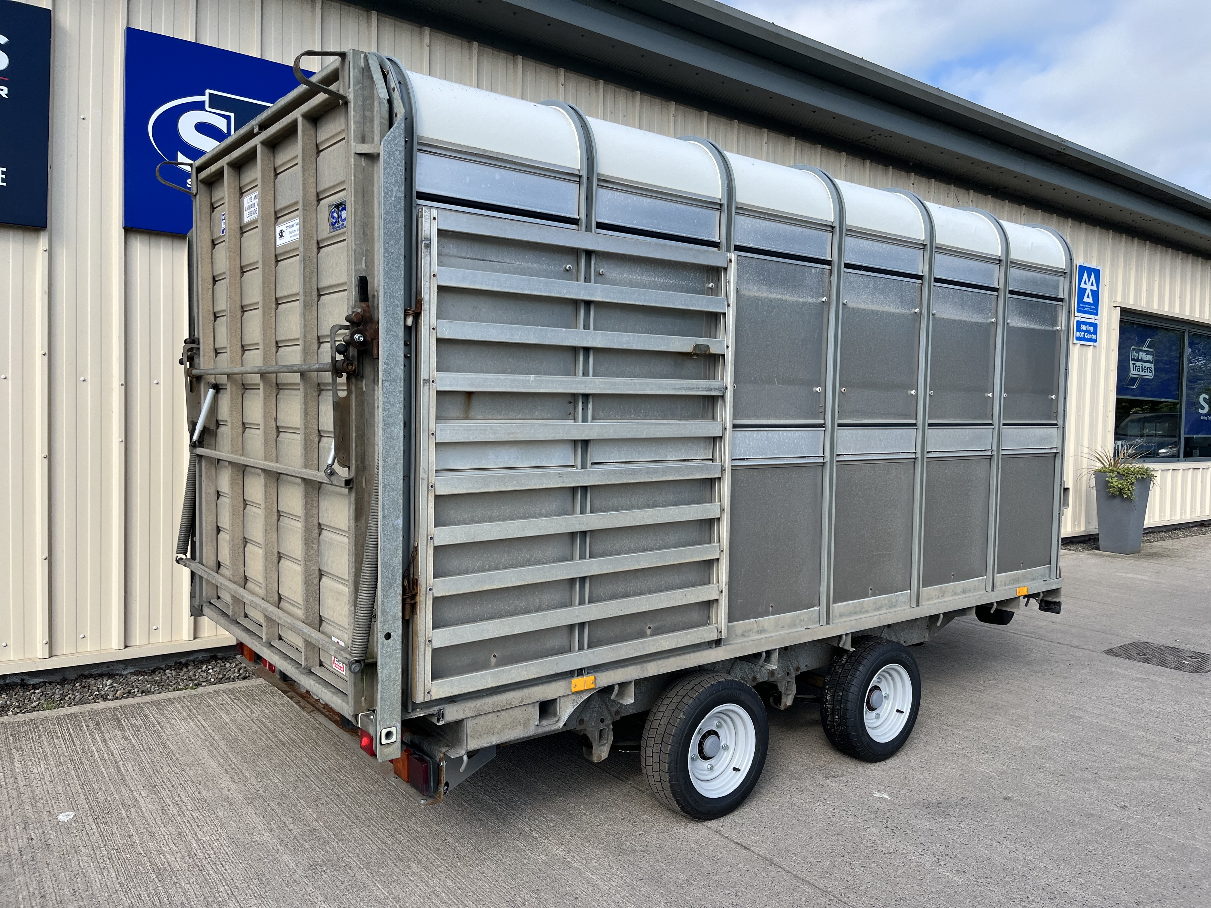 Alternative IFOR WILLIAMS DP120 12 X 6     1952 image