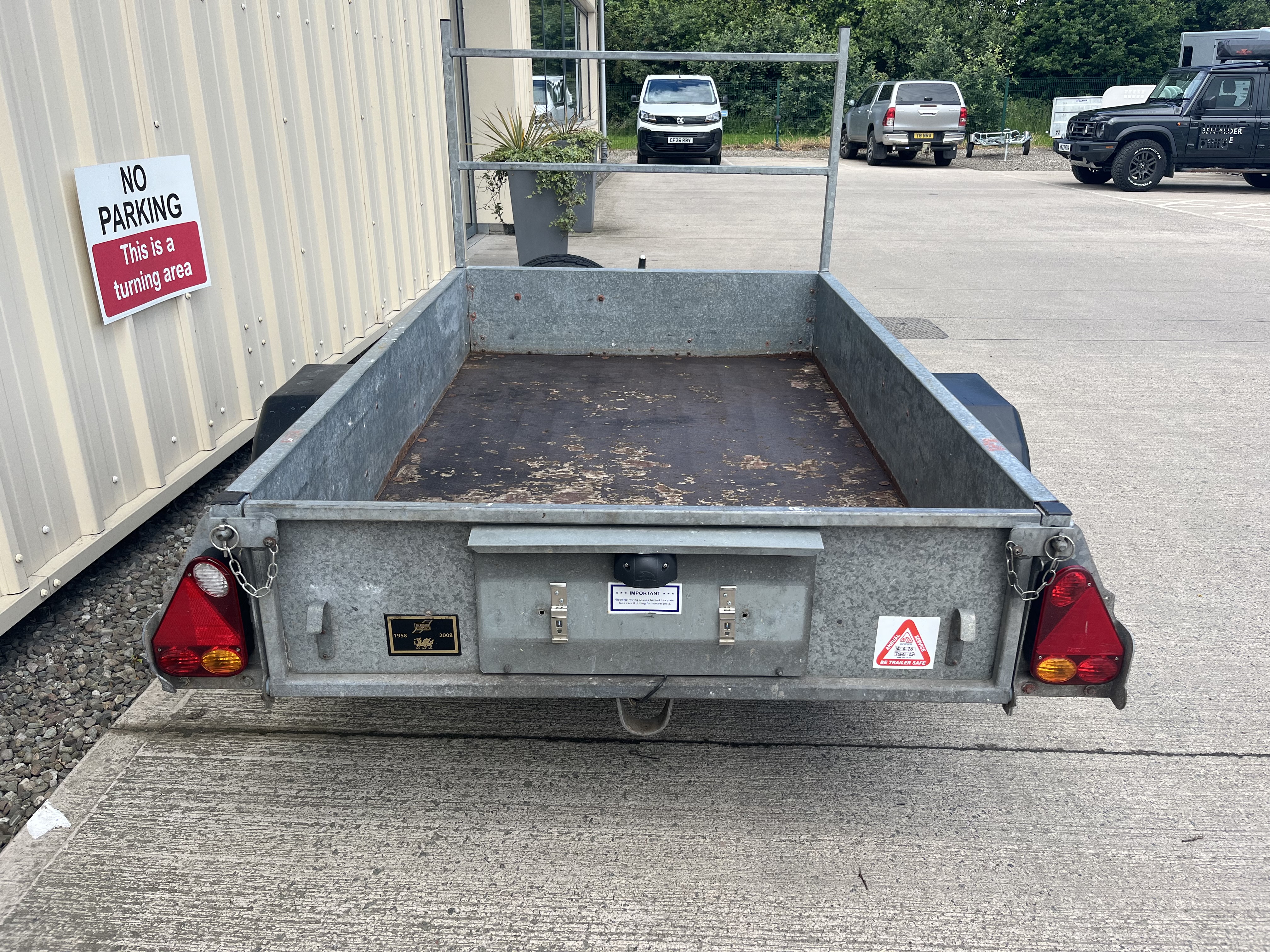 Alternative IFOR WILLIAMS P6e           6813 image