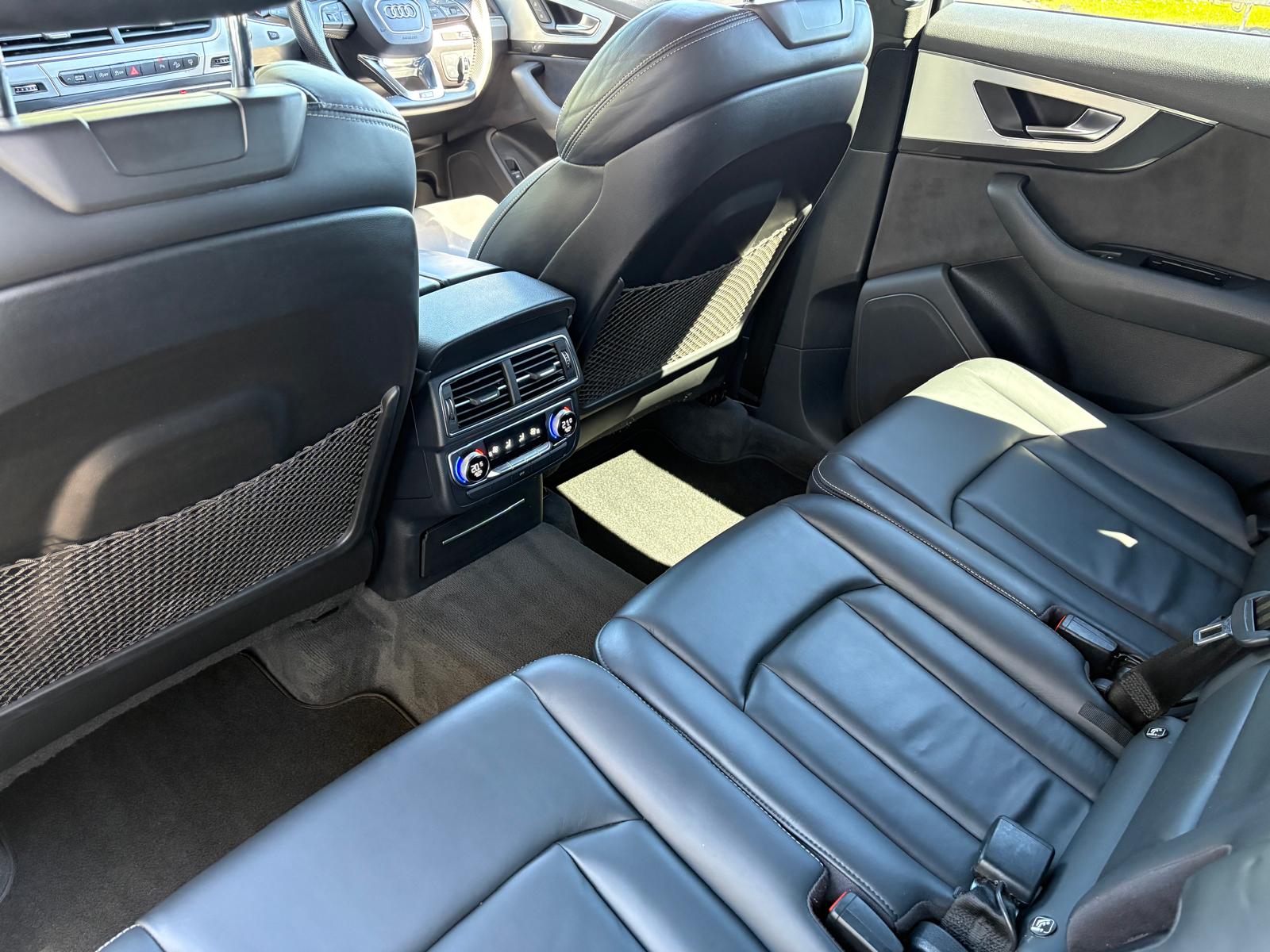 Alternative AUDI Q7 image