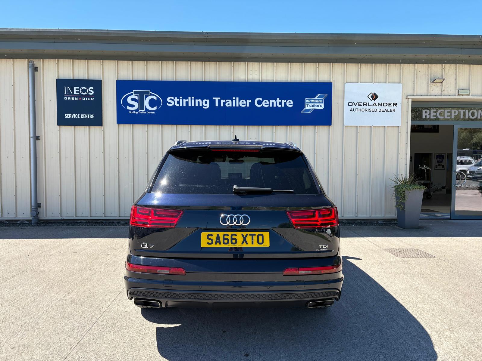 Alternative AUDI Q7 image