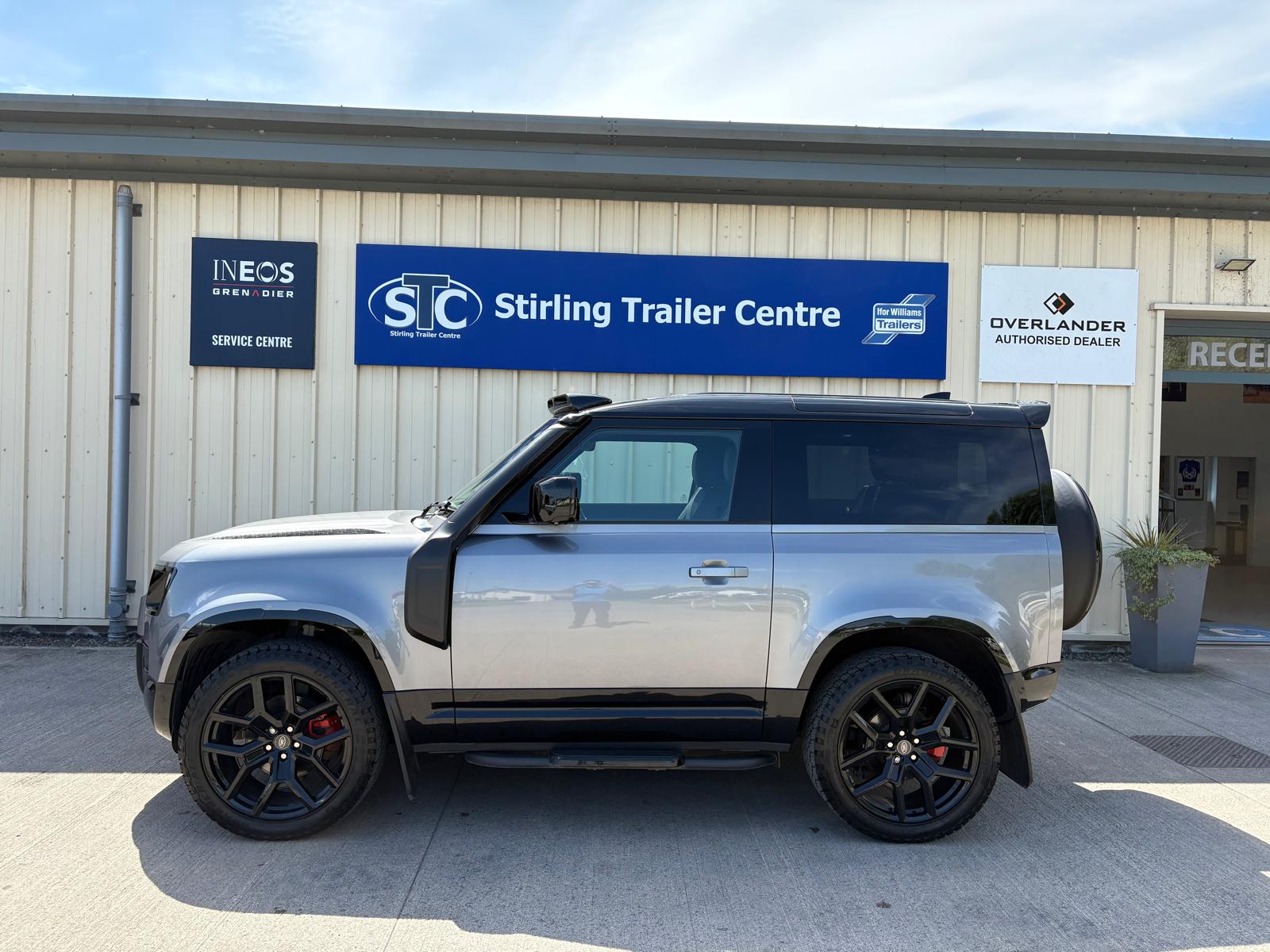 Alternative LAND ROVER DEFENDER image