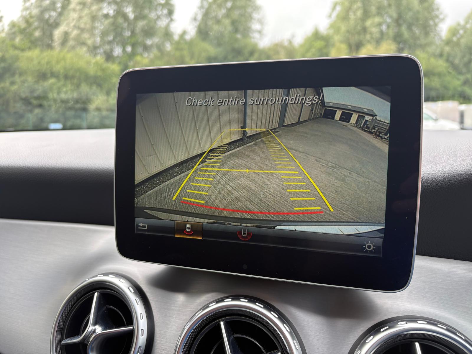 Alternative MERECEDES GLA220d image