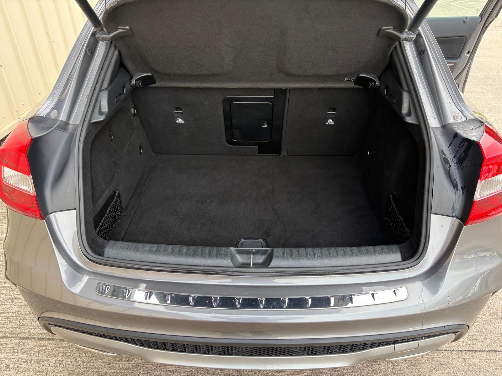 Alternative MERECEDES GLA220d image