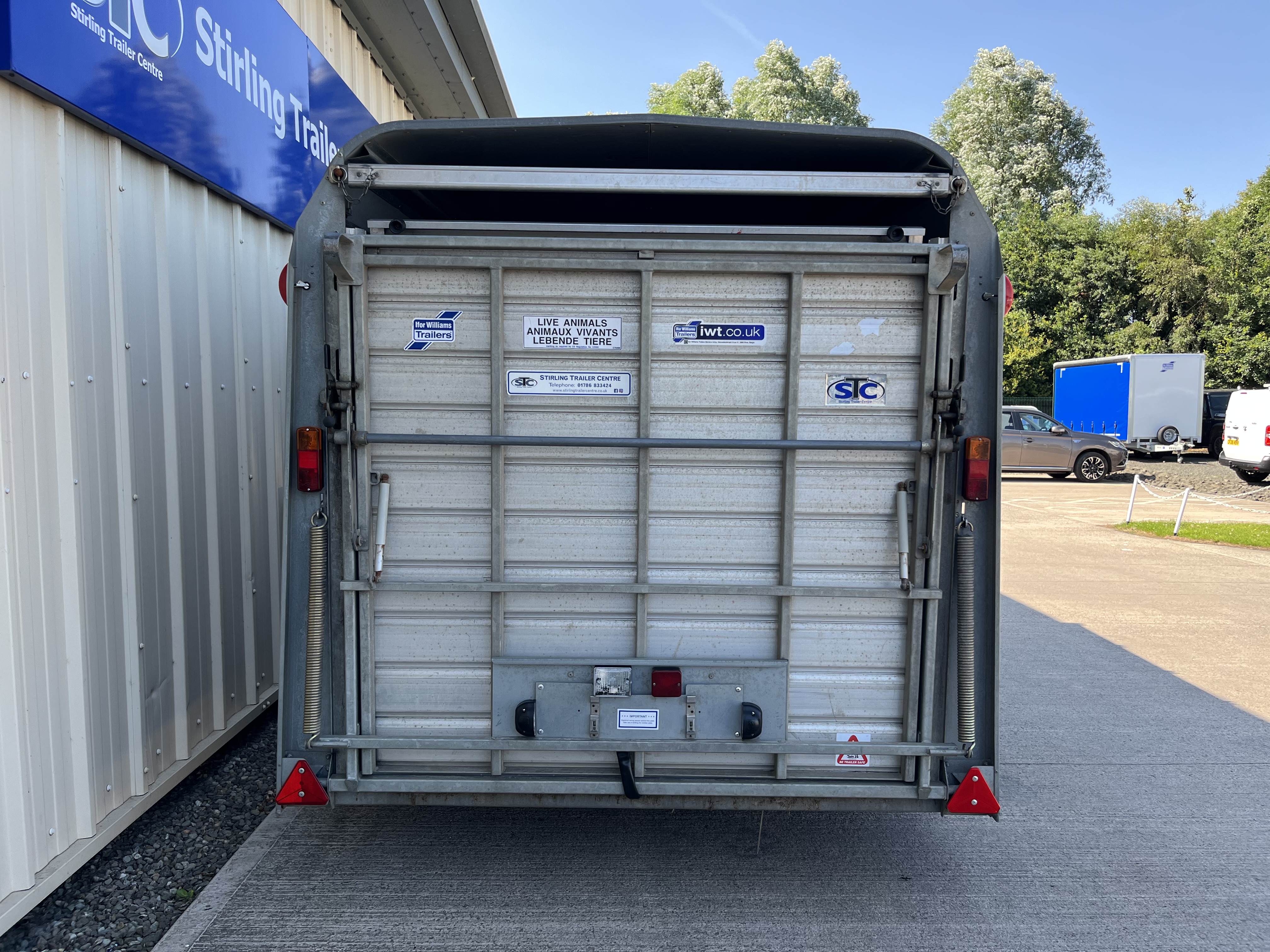 Alternative IFOR WILLIAMS TA510 TRI AXLE     4157 image