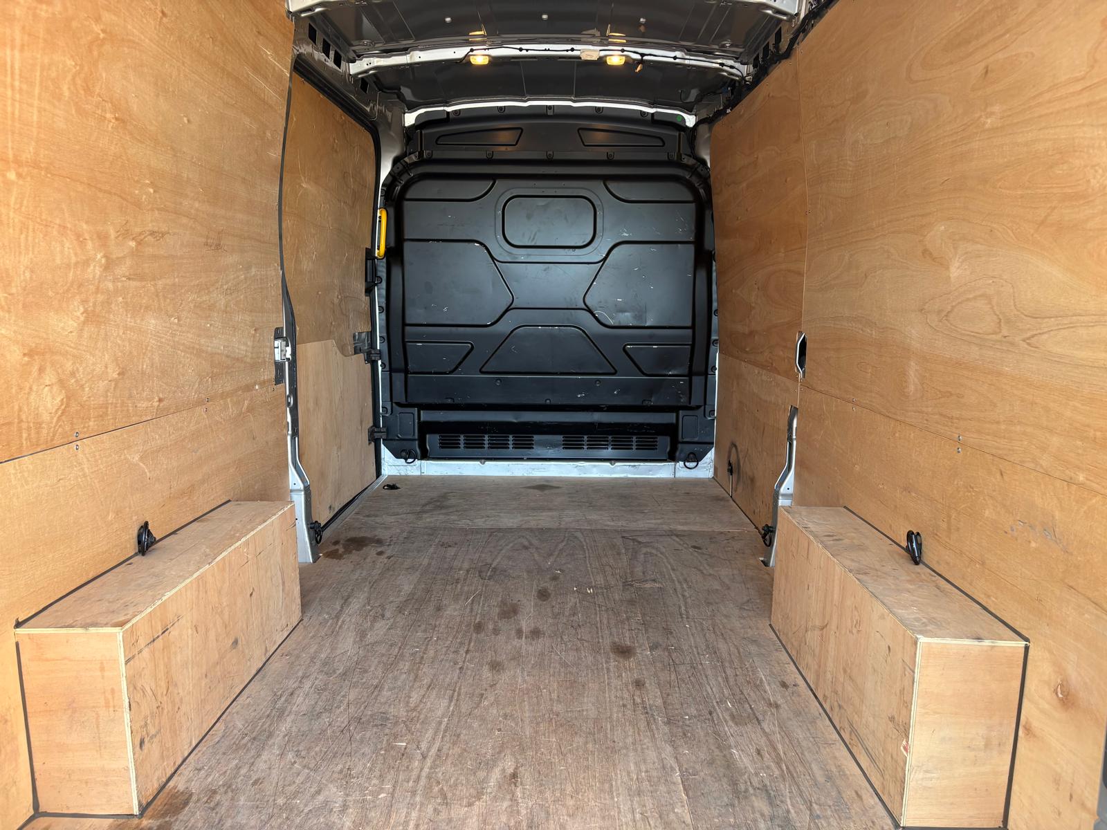 Alternative FORD TRANSIT LEADER image