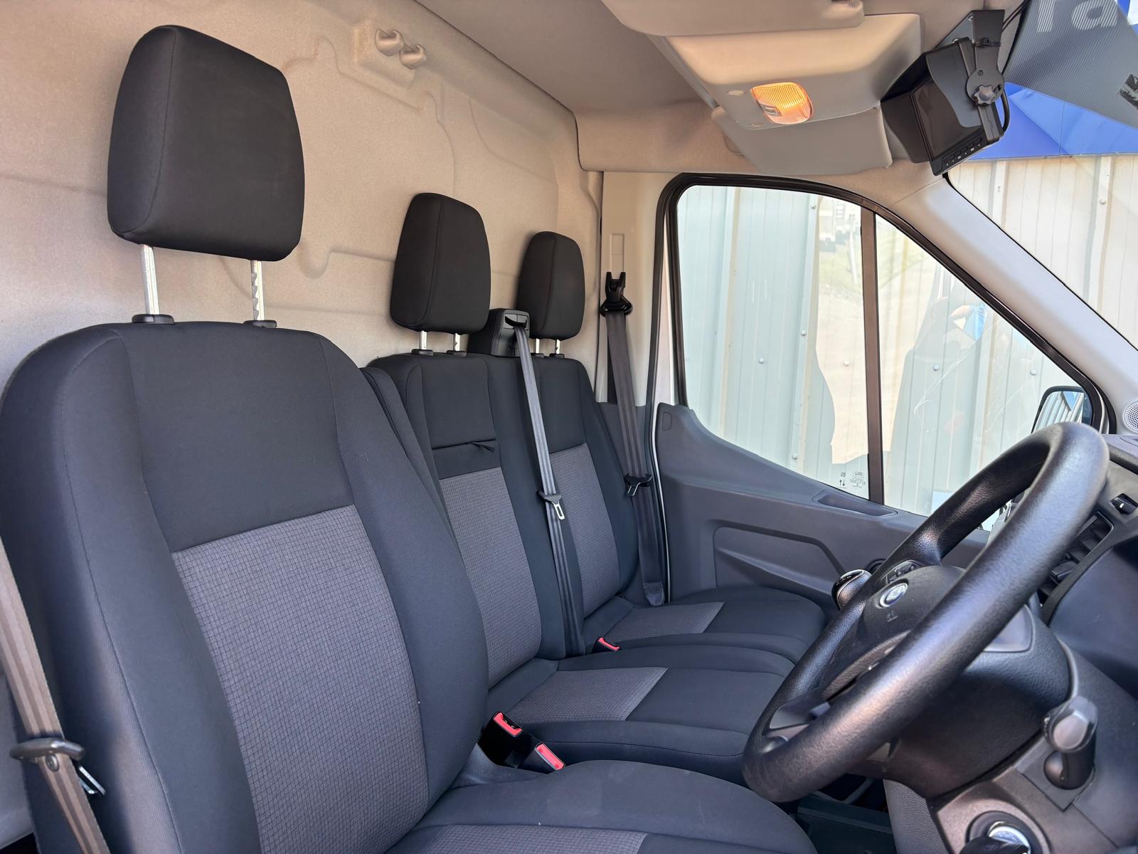 Alternative FORD TRANSIT LEADER image