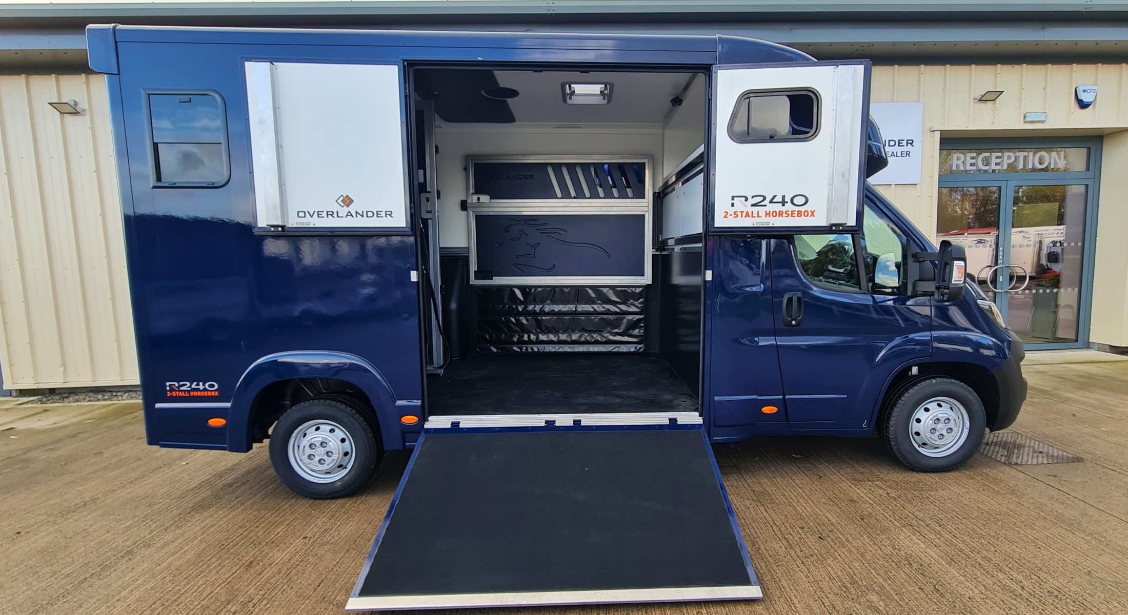 R240S in Navy for hire