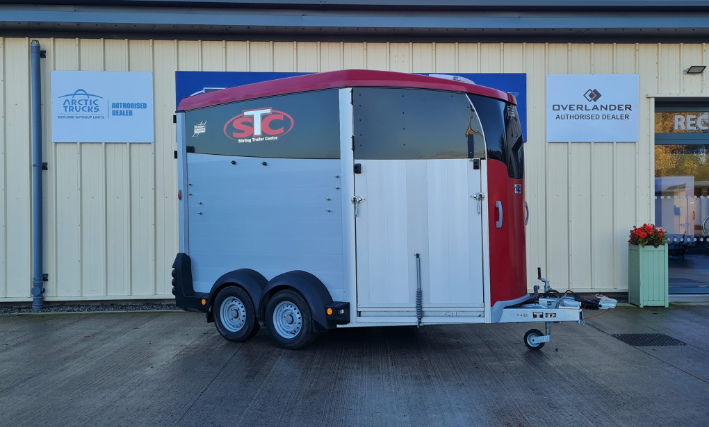 Horsebox/Livestock Trailer for Hire