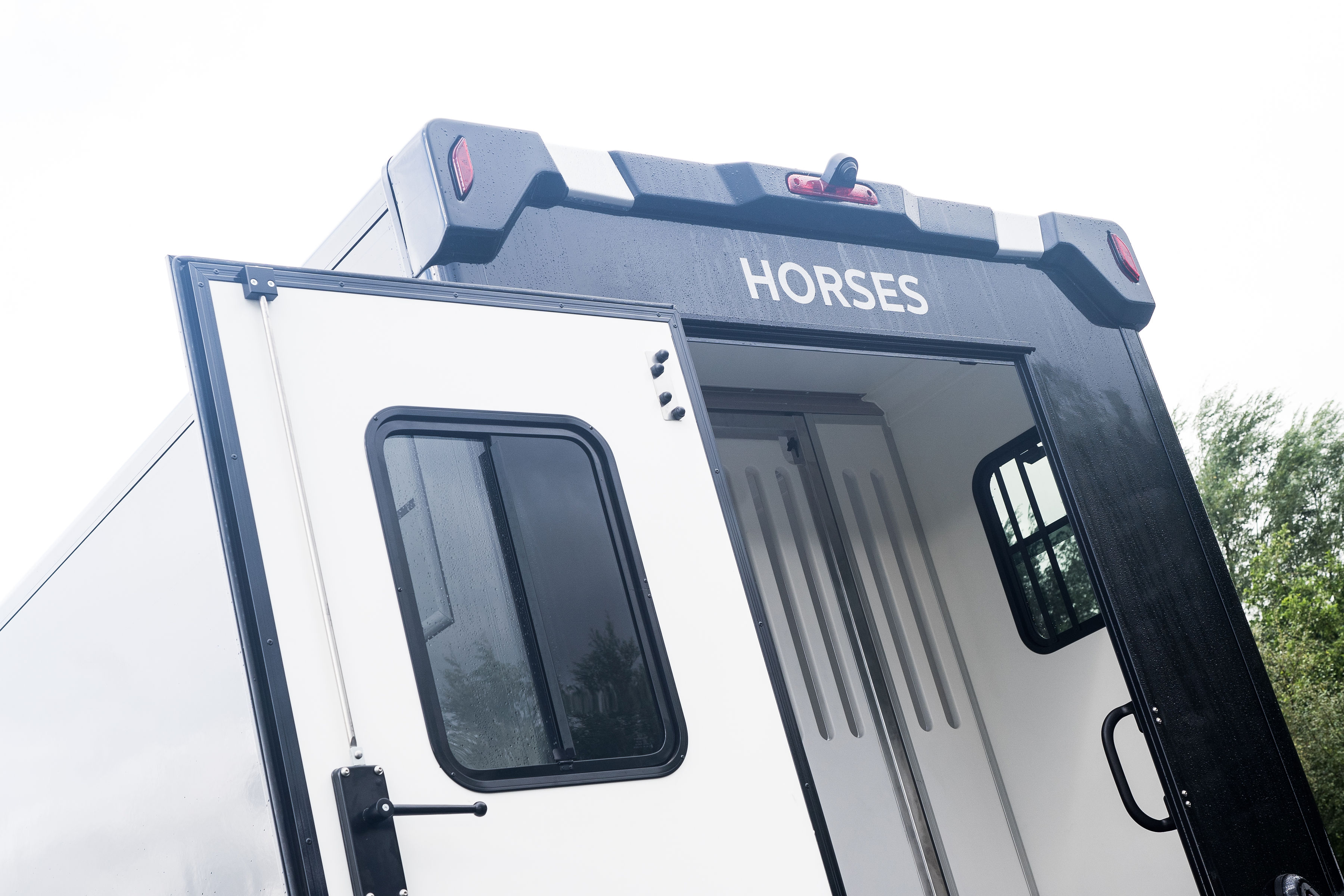 Alternative R240S in Gunmetal for hire image