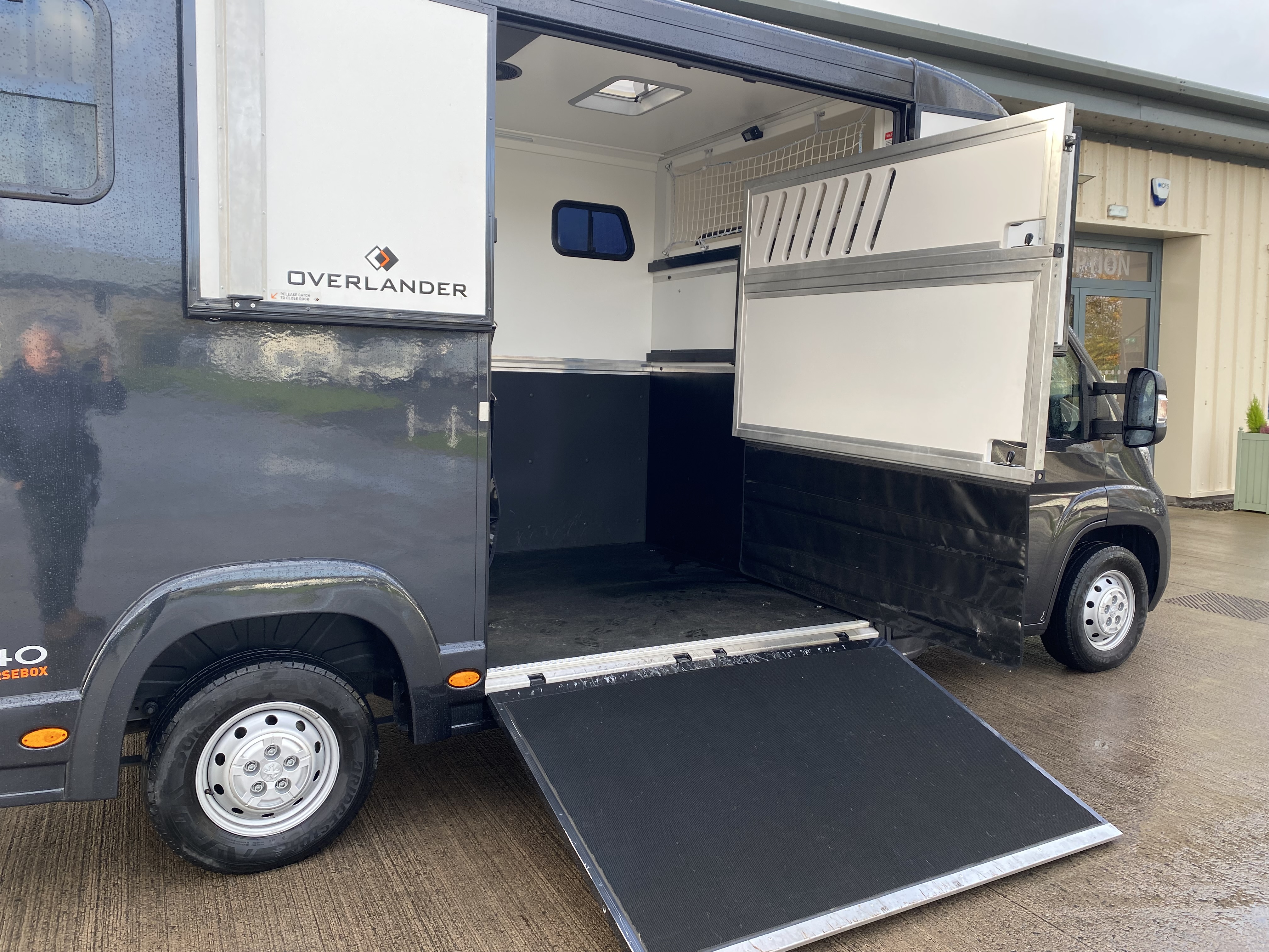 Alternative R240 image