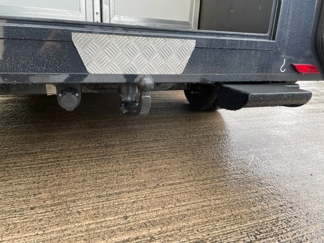 Alternative R240 image