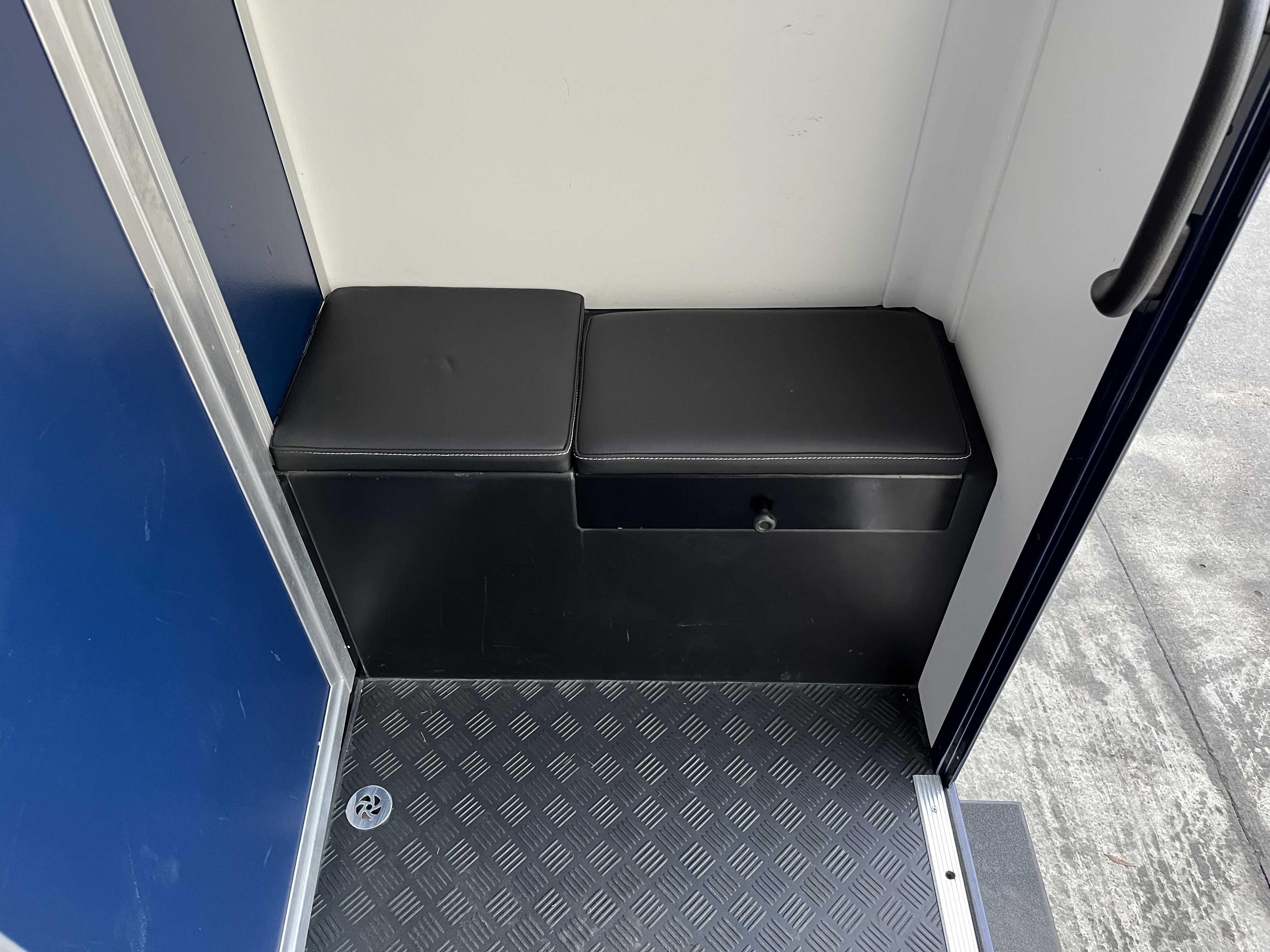 Alternative R240 image