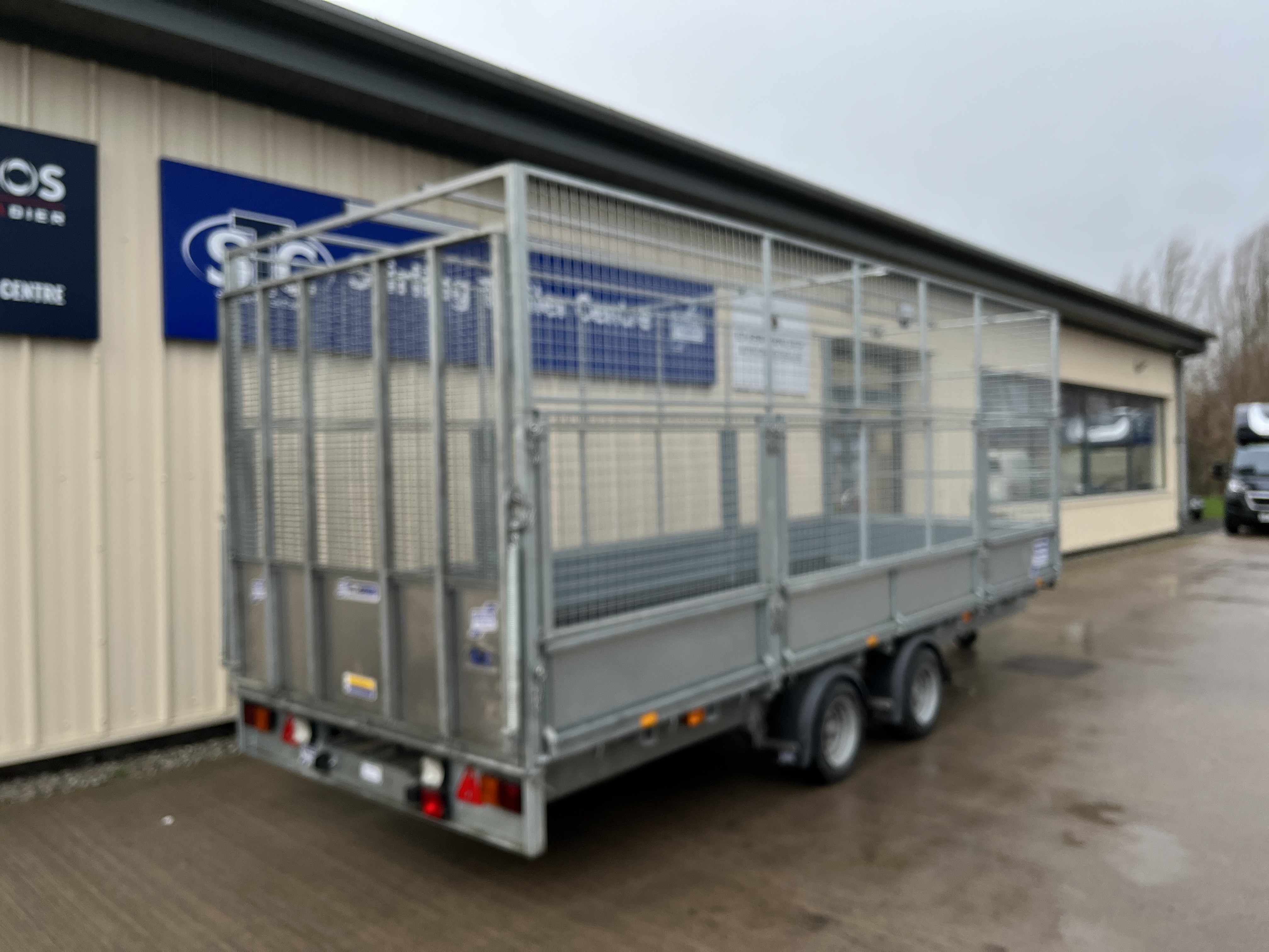 Alternative LM186 image