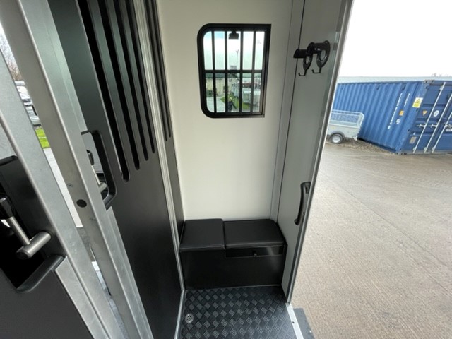 Alternative R240 image